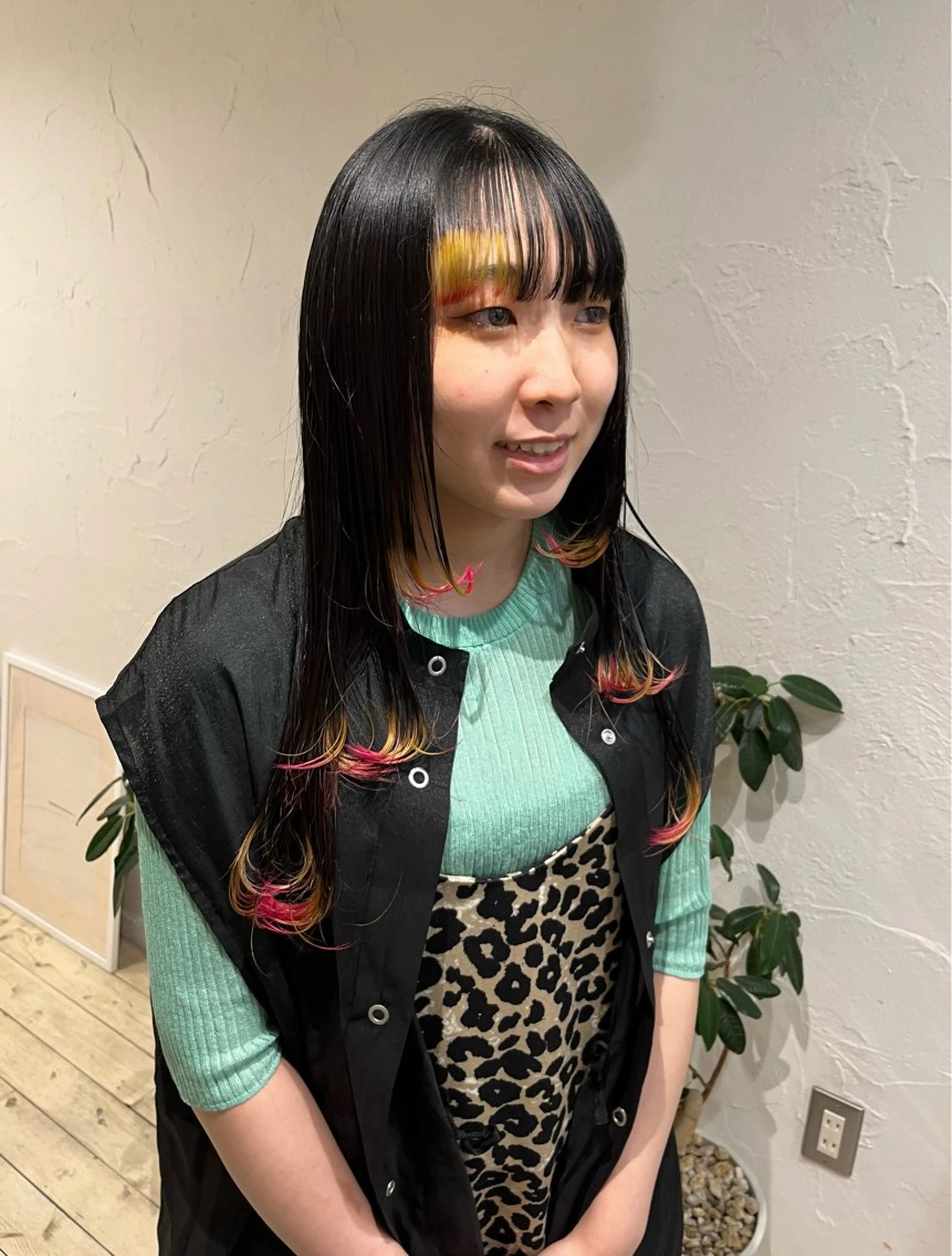 ロング カラー Jrｽﾀｲﾘｽﾄ MOMOのヘアスタイル