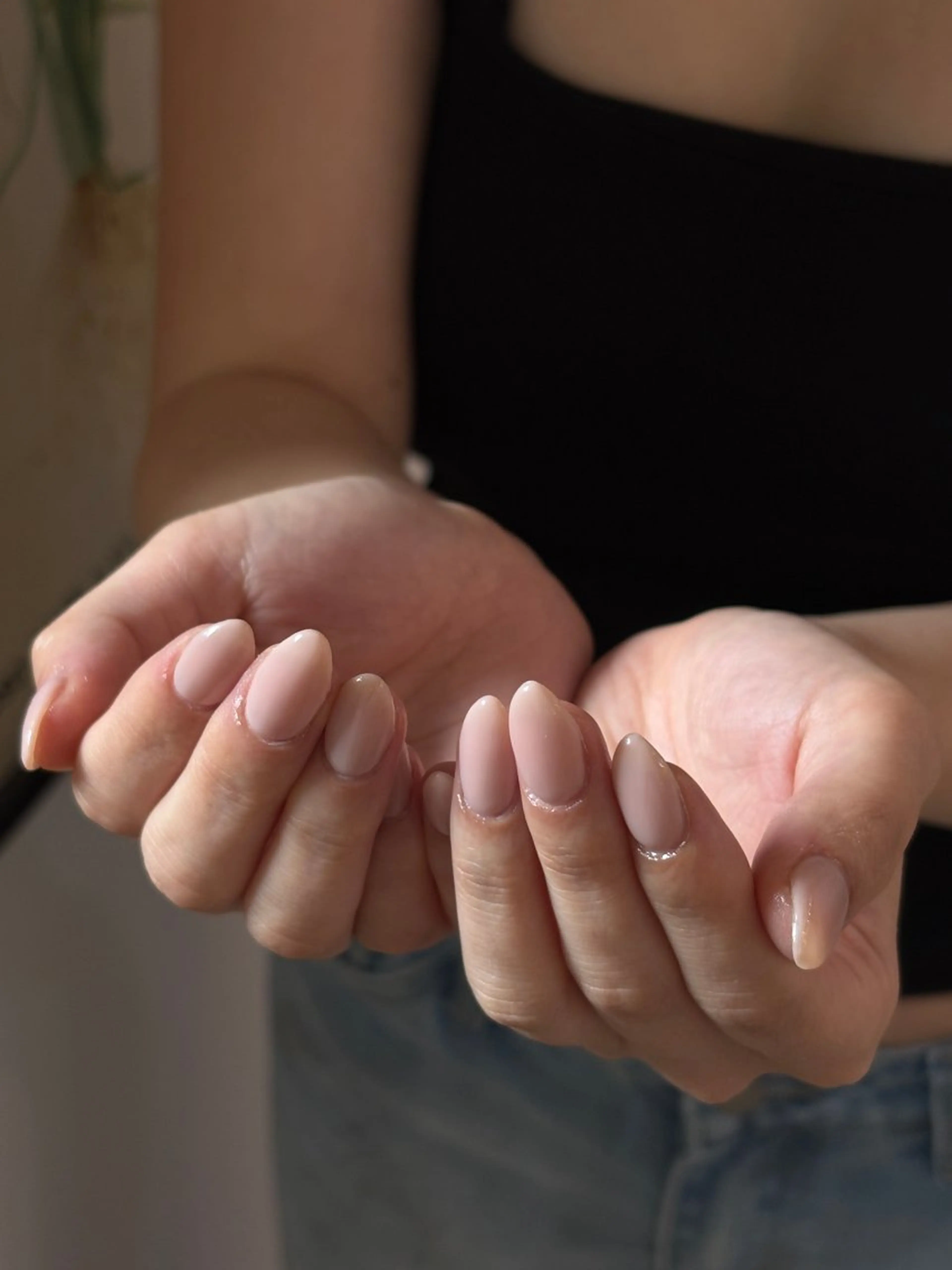 ネイル ワンカラーネイル moe ⠀のネイルデザイン