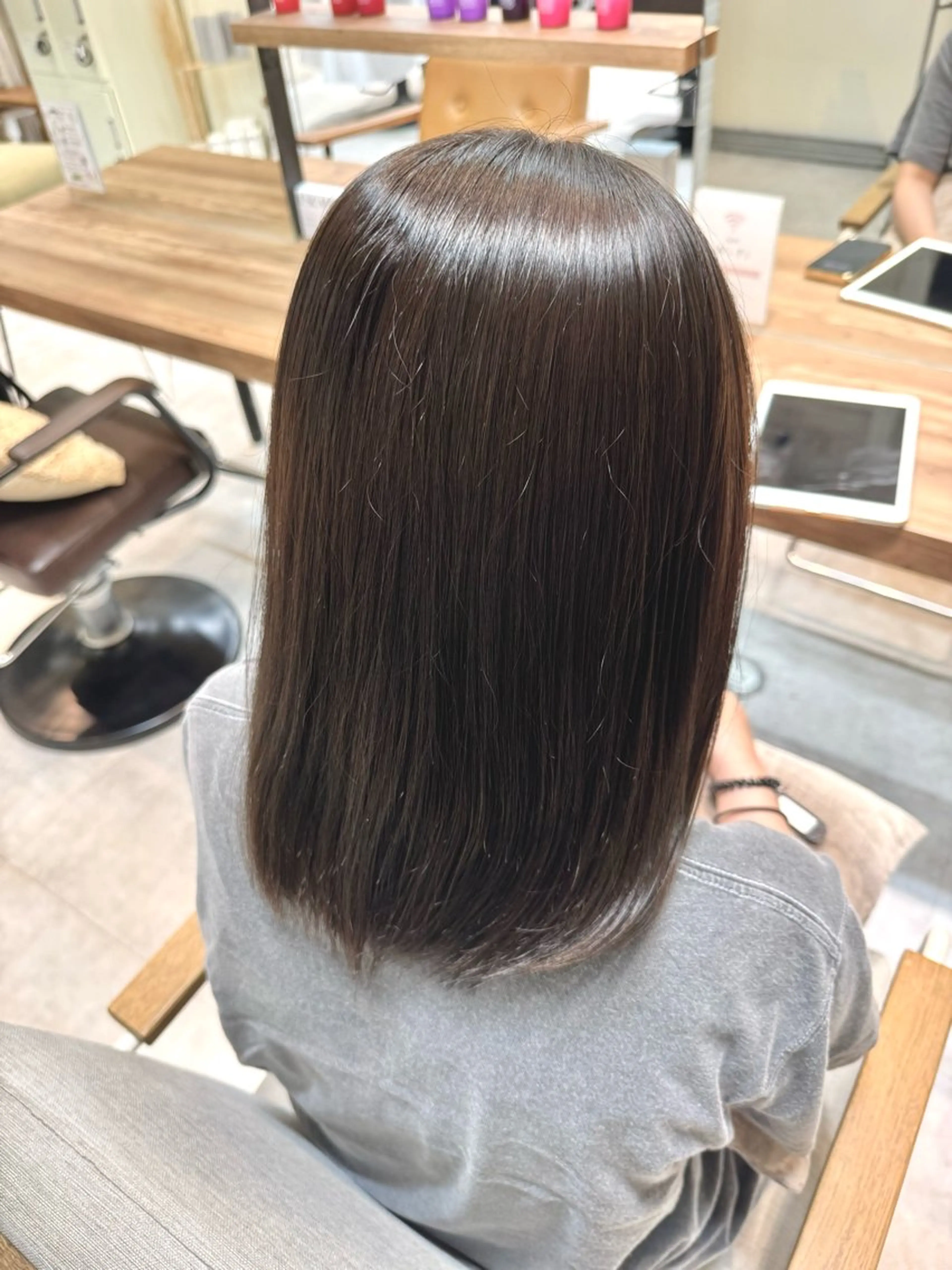 カラー ブラウンカラー オリーブブラウン 🫧毛先カット 🫧山中沙希のヘアスタイル