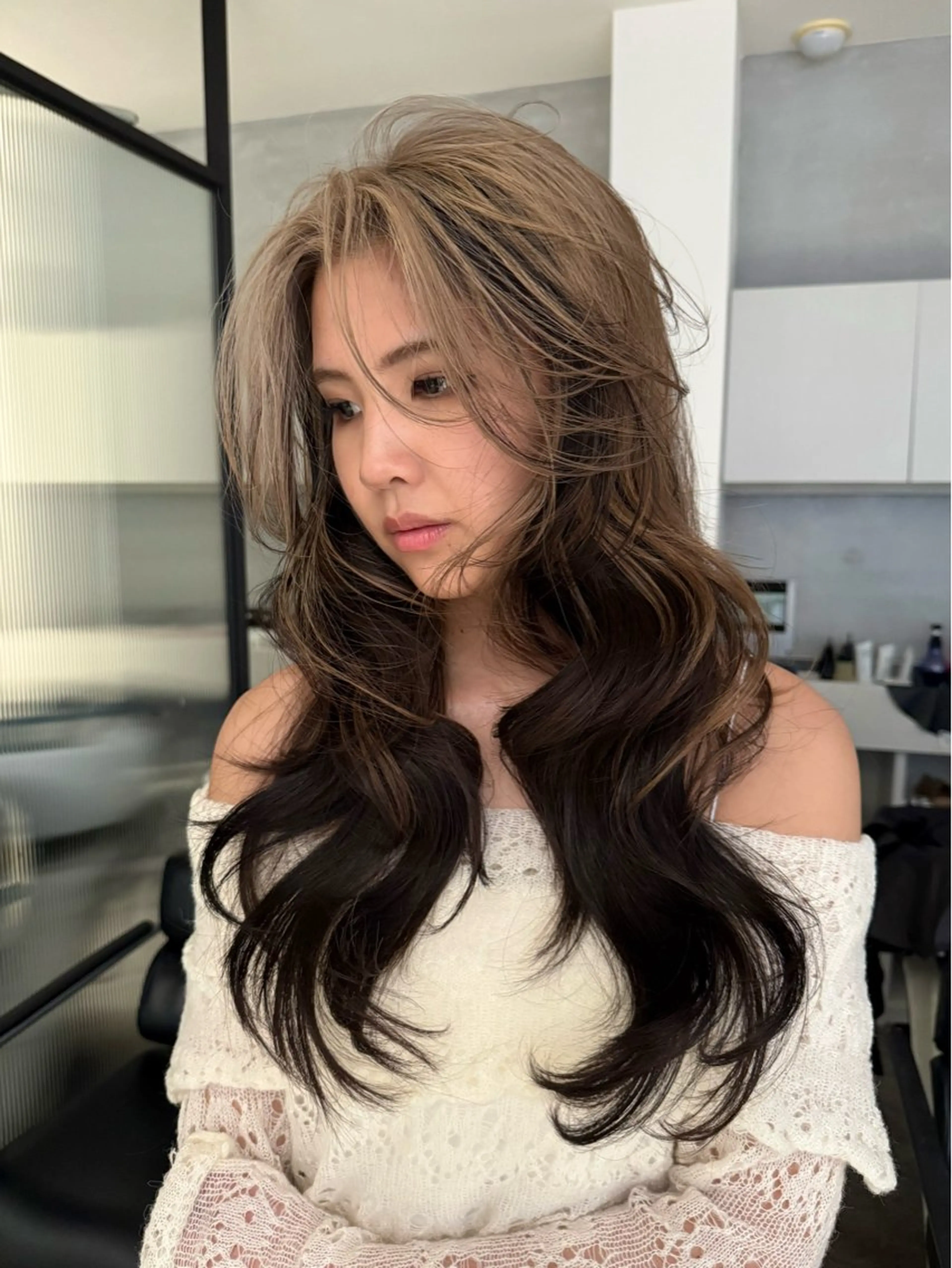 ロング ヘアカラー ユイナ/ハイトーン /透明感カラー🫧のヘアスタイル