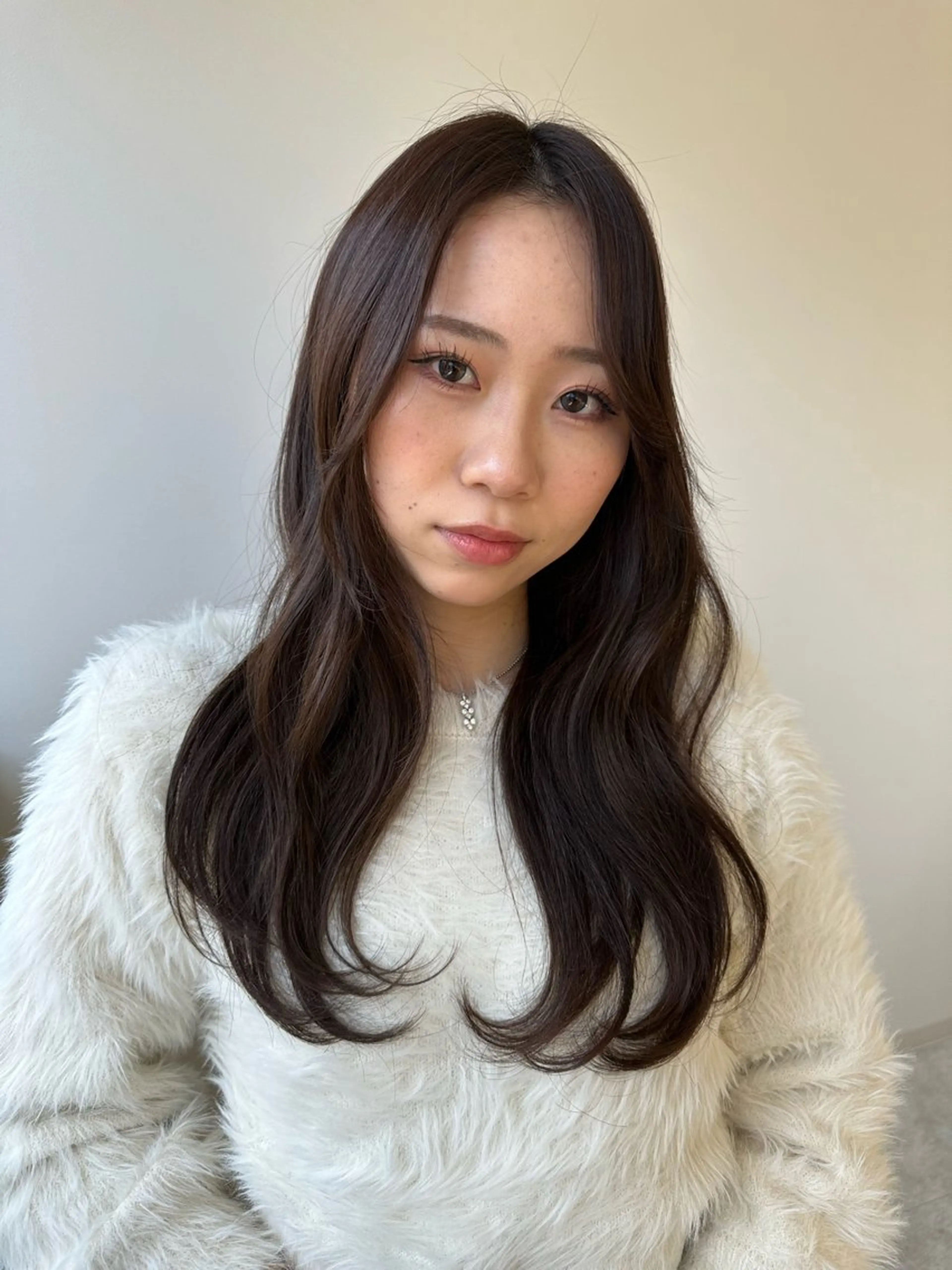 ロング カラー 根本 聖羅のヘアスタイル
