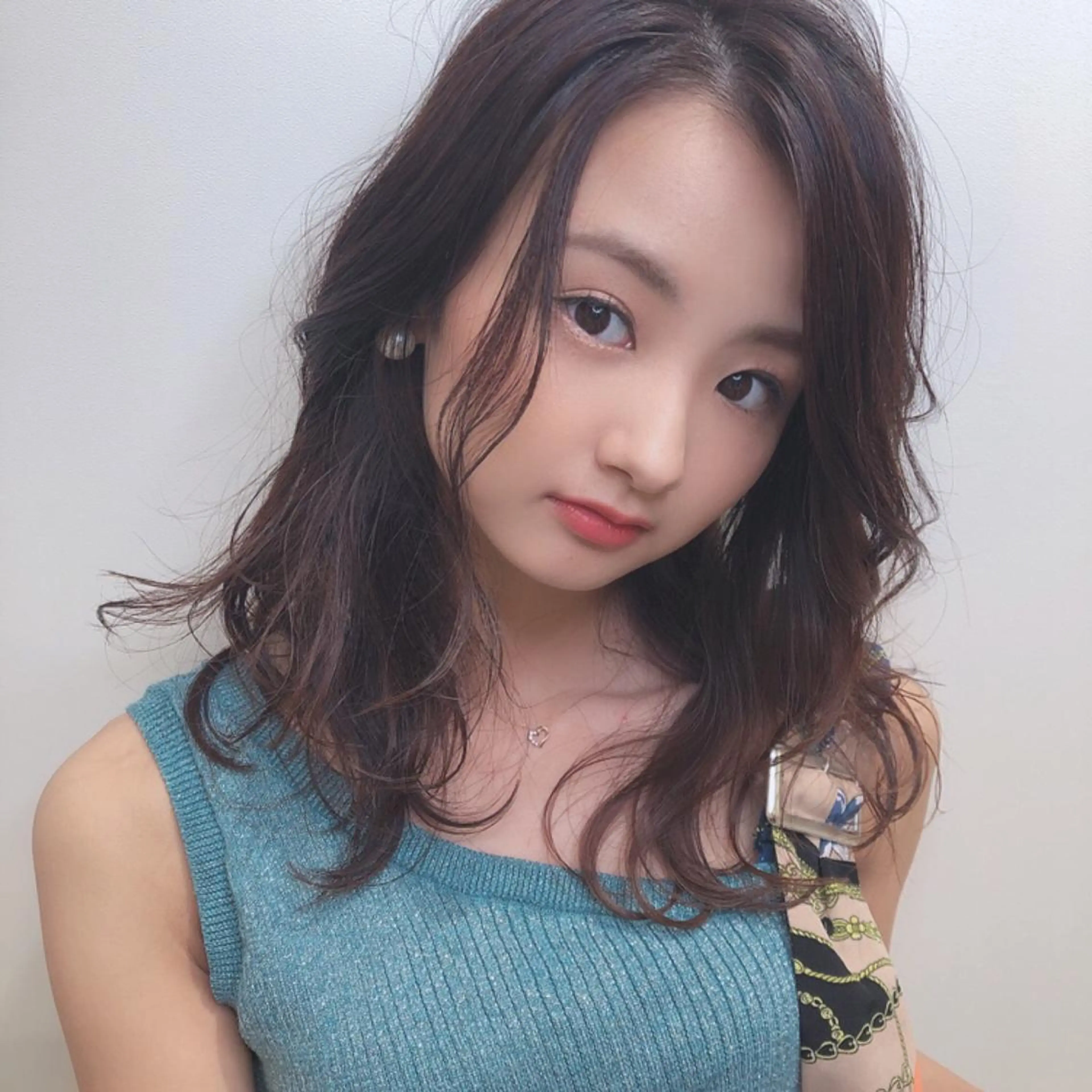 ミディアム カット ヘアカラー チダアキフミ Ash大森のヘアスタイル