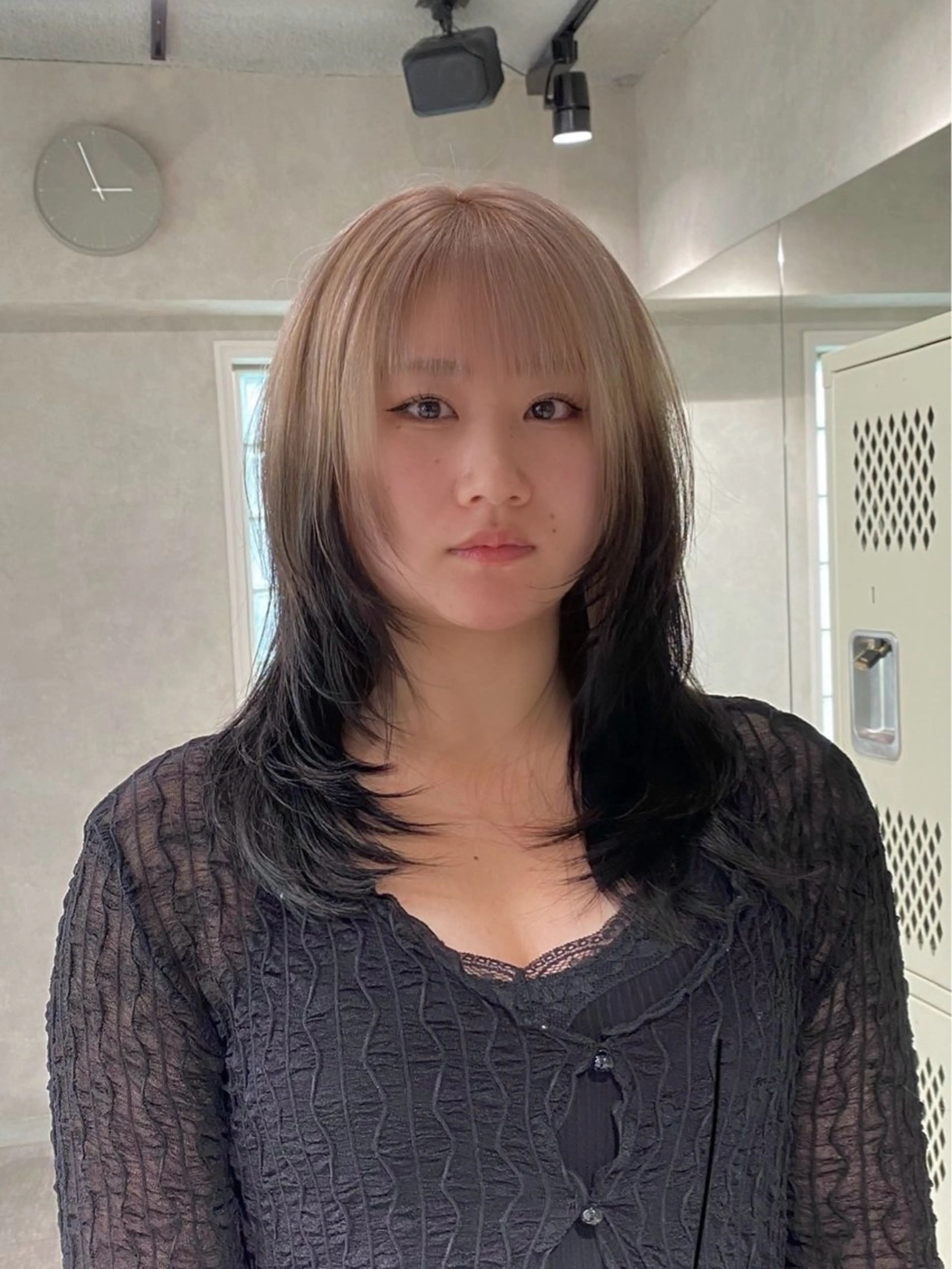 ミディアム カラー ハッシュカット 韓国風ヘア レイヤーカット ウルフカット カット ヘアカラー トリートメント ダブルカラー ブリーチ/kaitoのヘアスタイル