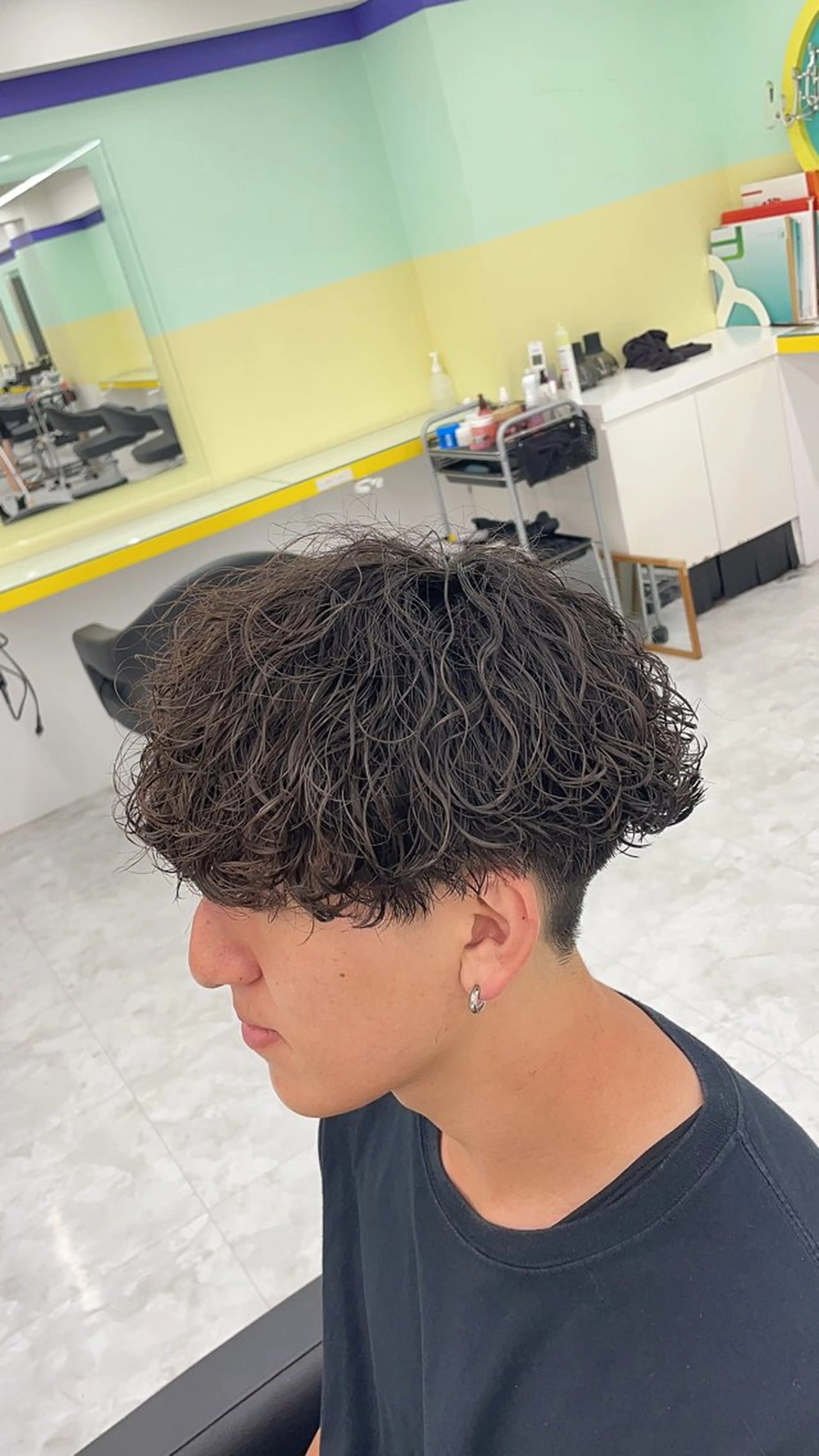 セミロング カラー パーマ ヘアアレンジ メンズ メンズパーマ セミロングパーマ 艶カラー の達人のヘアスタイル