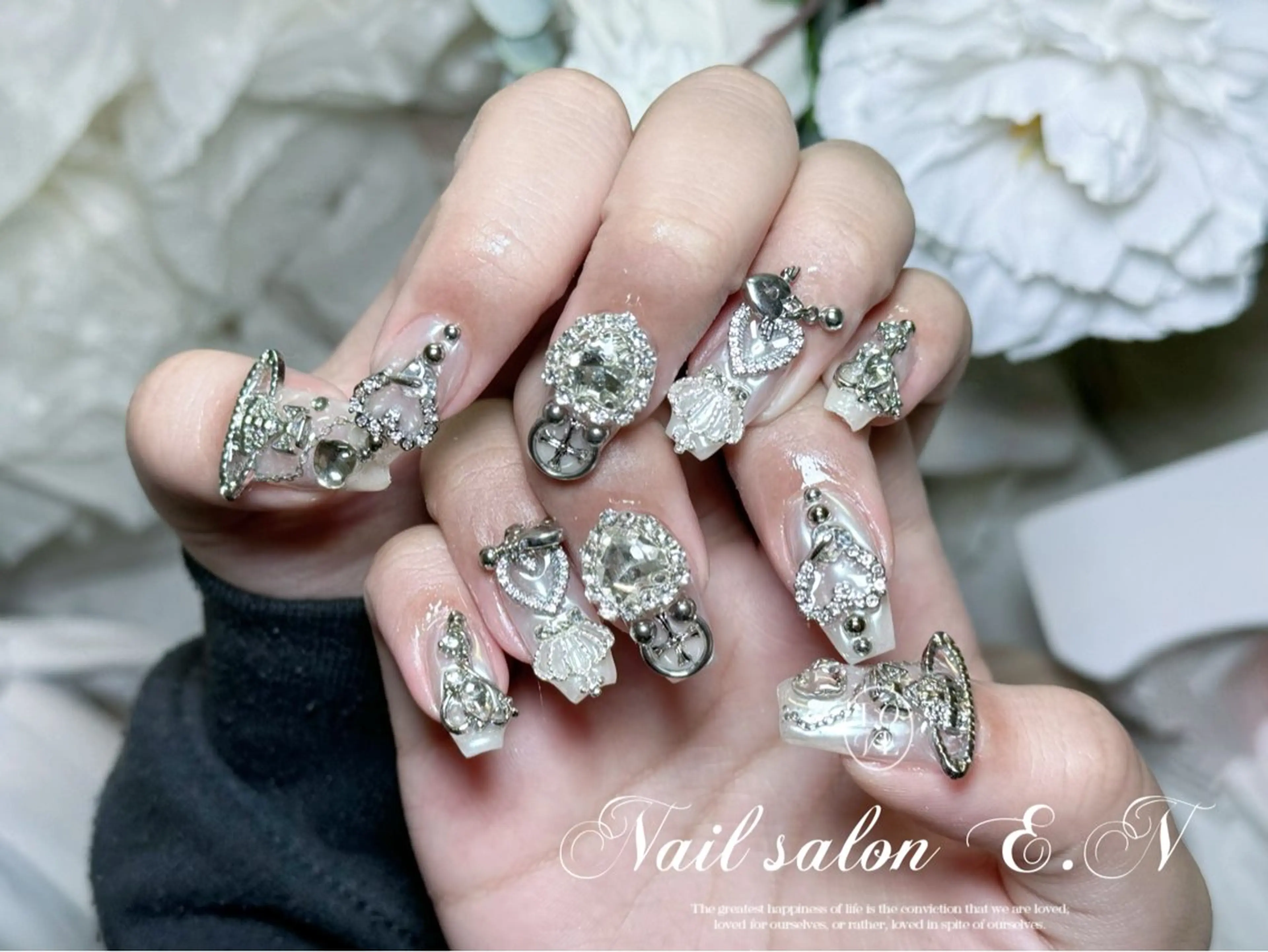 ネイル アートネイル オーロラネイル ガーリー キラキラネイル 韓国ネイル E.N🦋 長さ出し/持ち込みのネイルデザイン