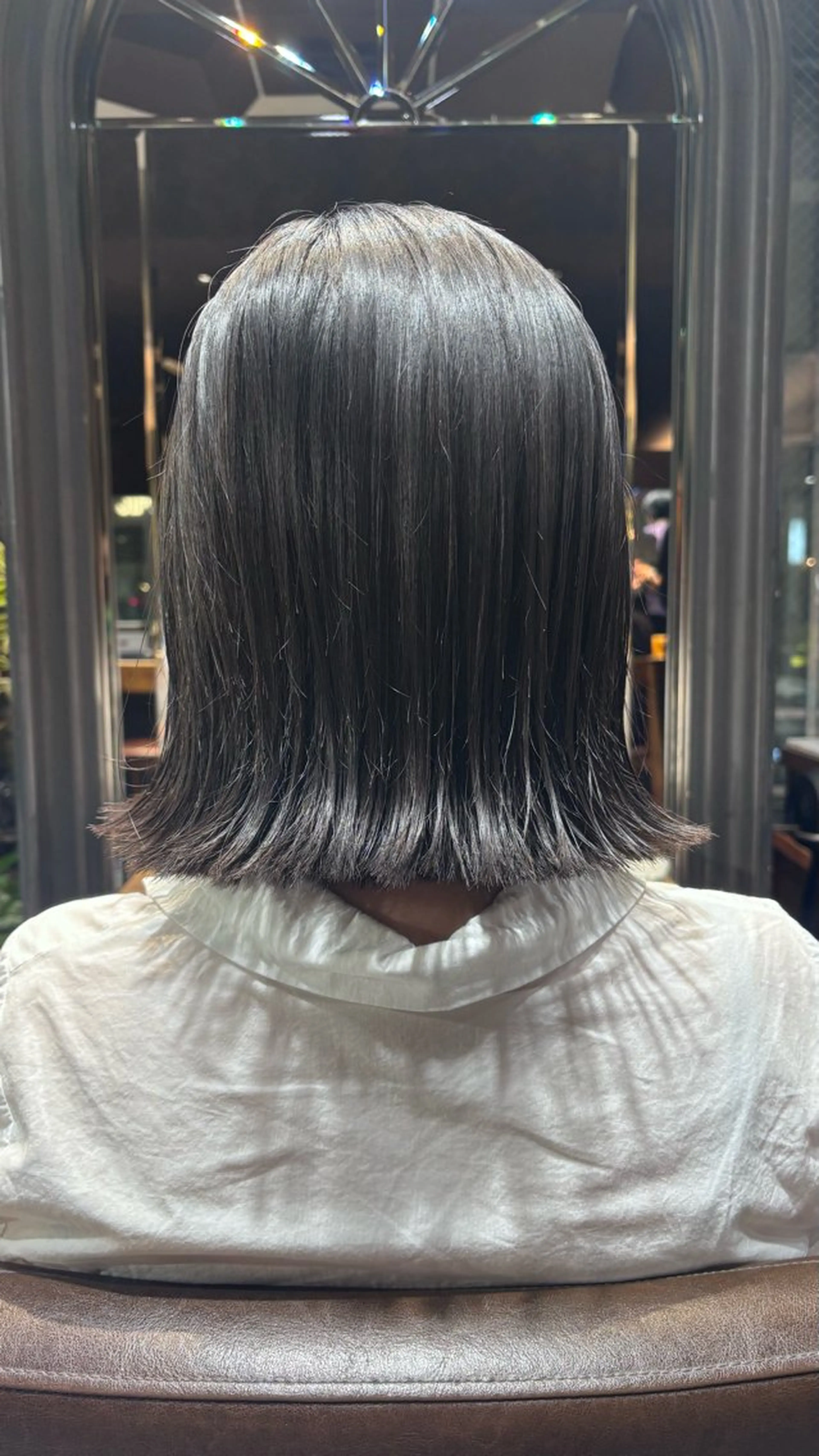 ミディアム ボブ カット MINX銀座所属・MINX 井上 ヨウ 艶髪カラー/レイヤーのヘアスタイル