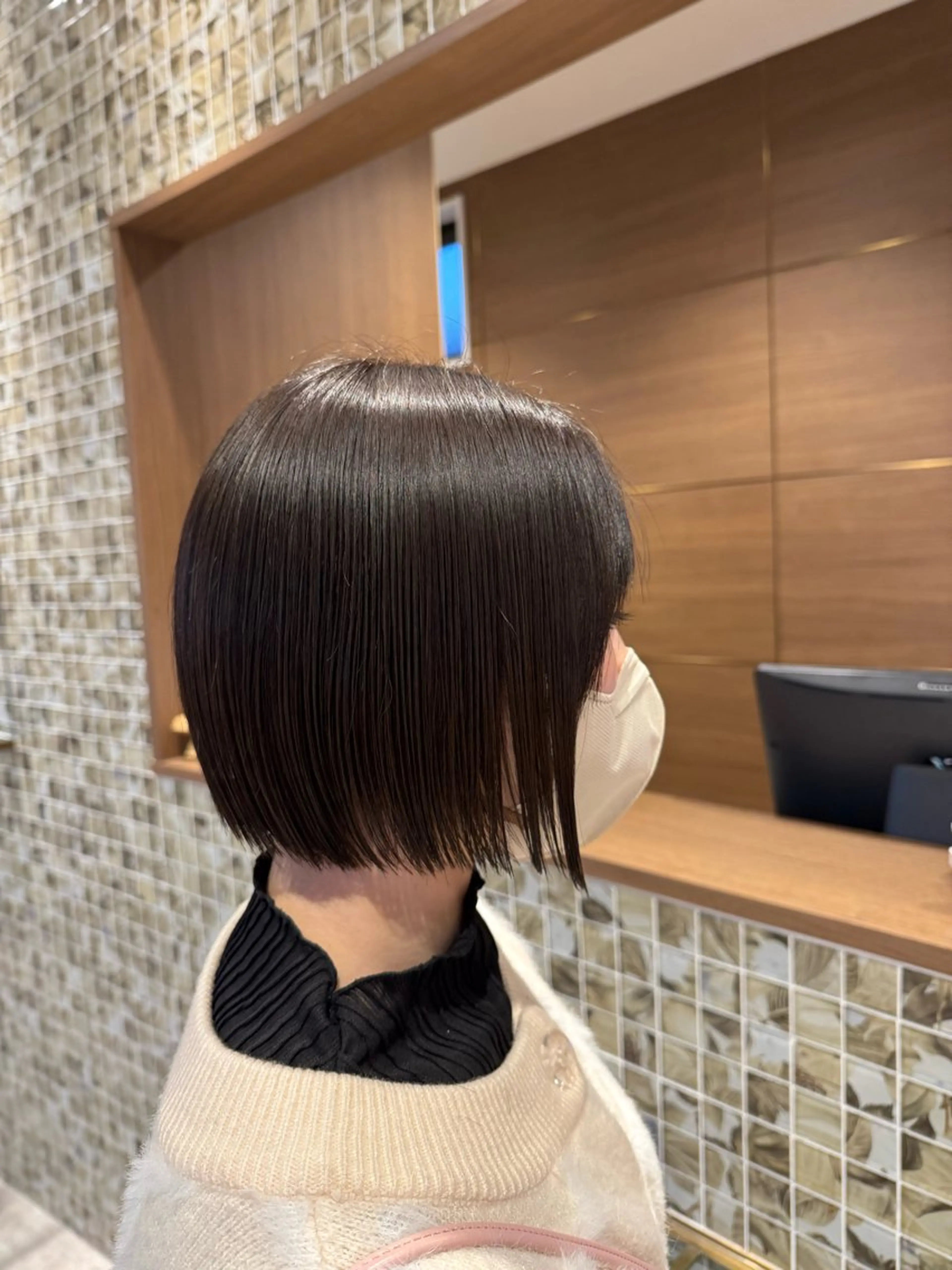 ショート 切りっぱなしボブ ボブ カット ヘアカラー 森 千風優のヘアスタイル