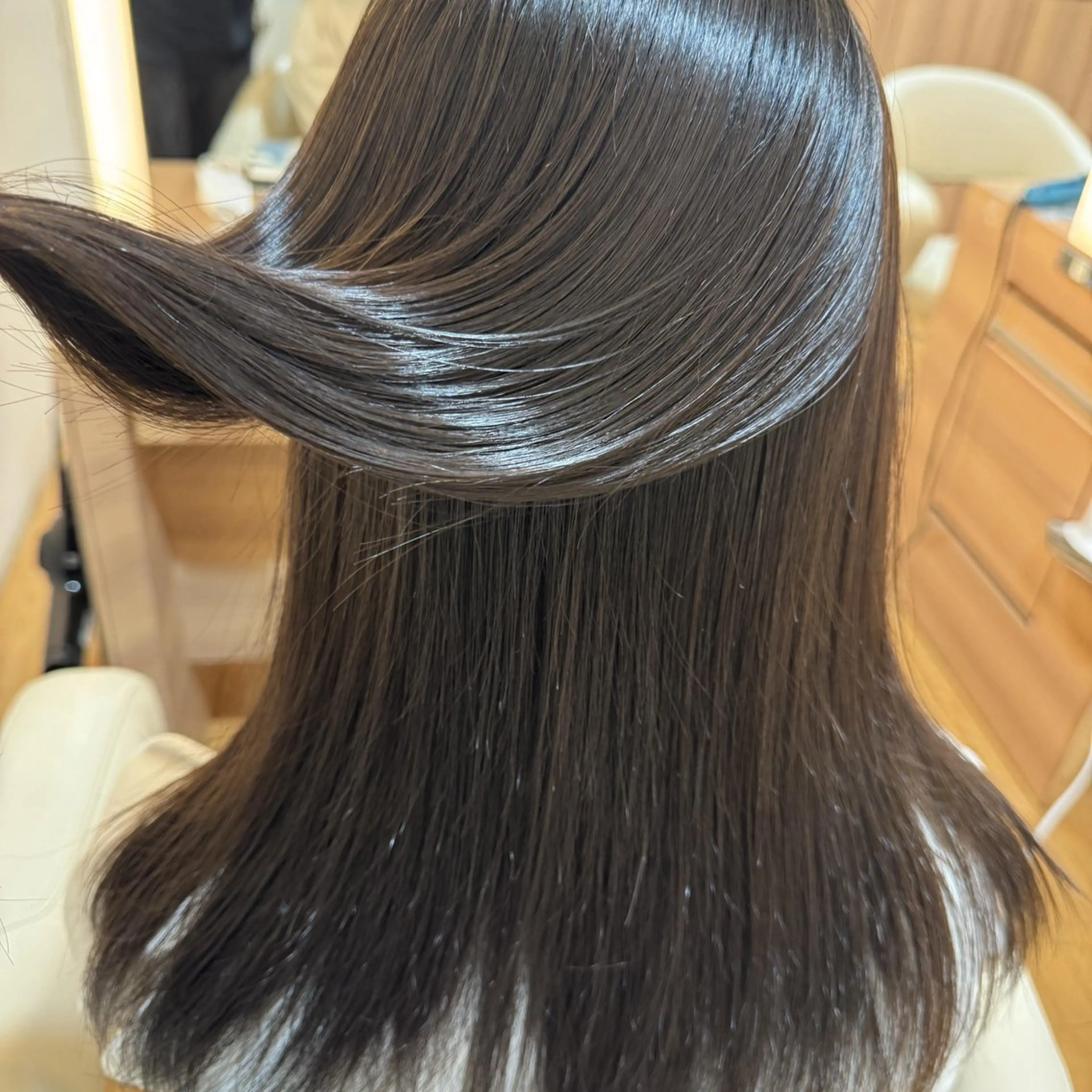 セミロング 湯浅 了一のヘアスタイル