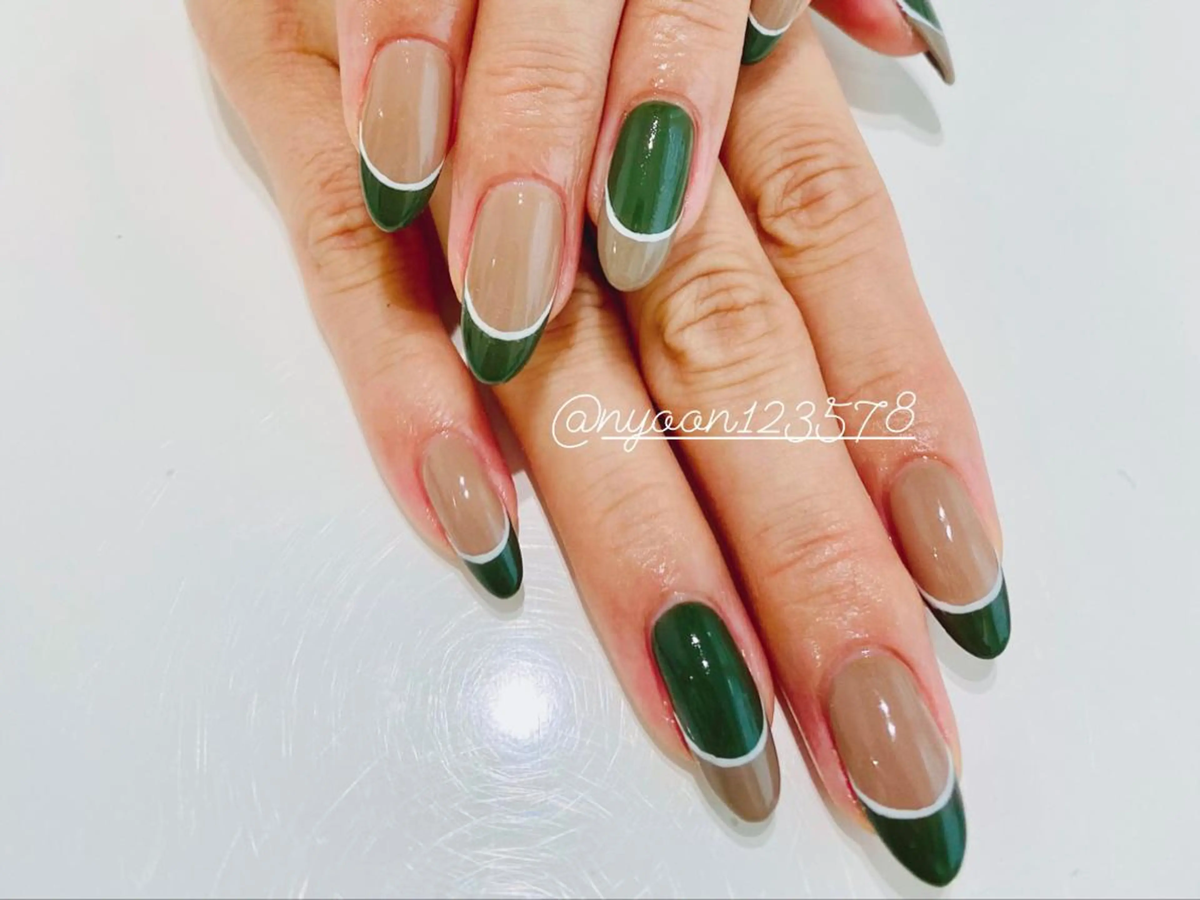 ロング ネイル マツエク・マツパ アイブロウ 眉カラー パリジェンヌラッシュリフト 一重×まつ毛パーマ ワンホンマツエク エクステ 13日3980円‼️ マグもデザインも◎のネイルデザイン