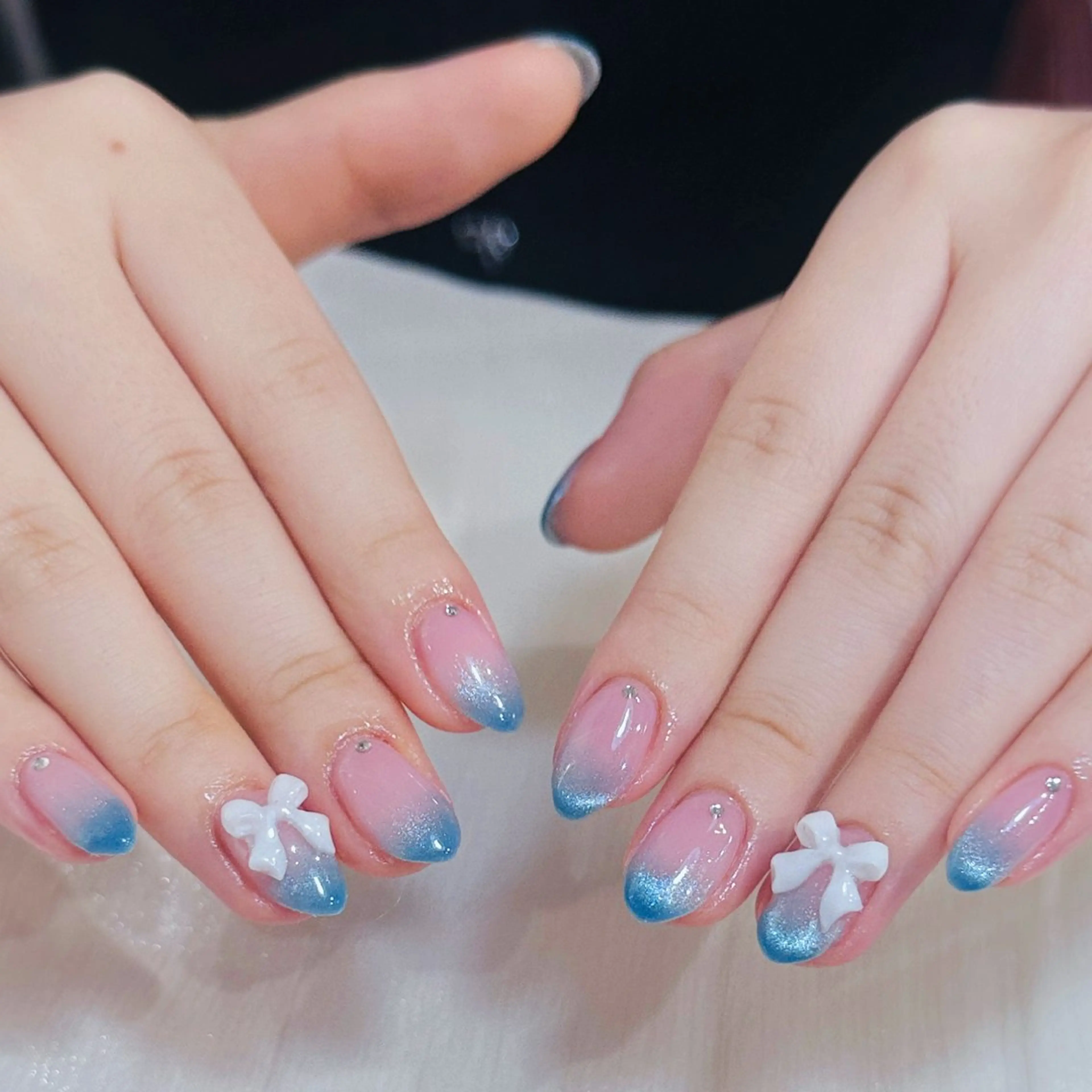 ネイル アートネイル オーロラネイル ガーリー キラキラネイル 韓国ネイル DEMAIN- 🌸のネイルデザイン