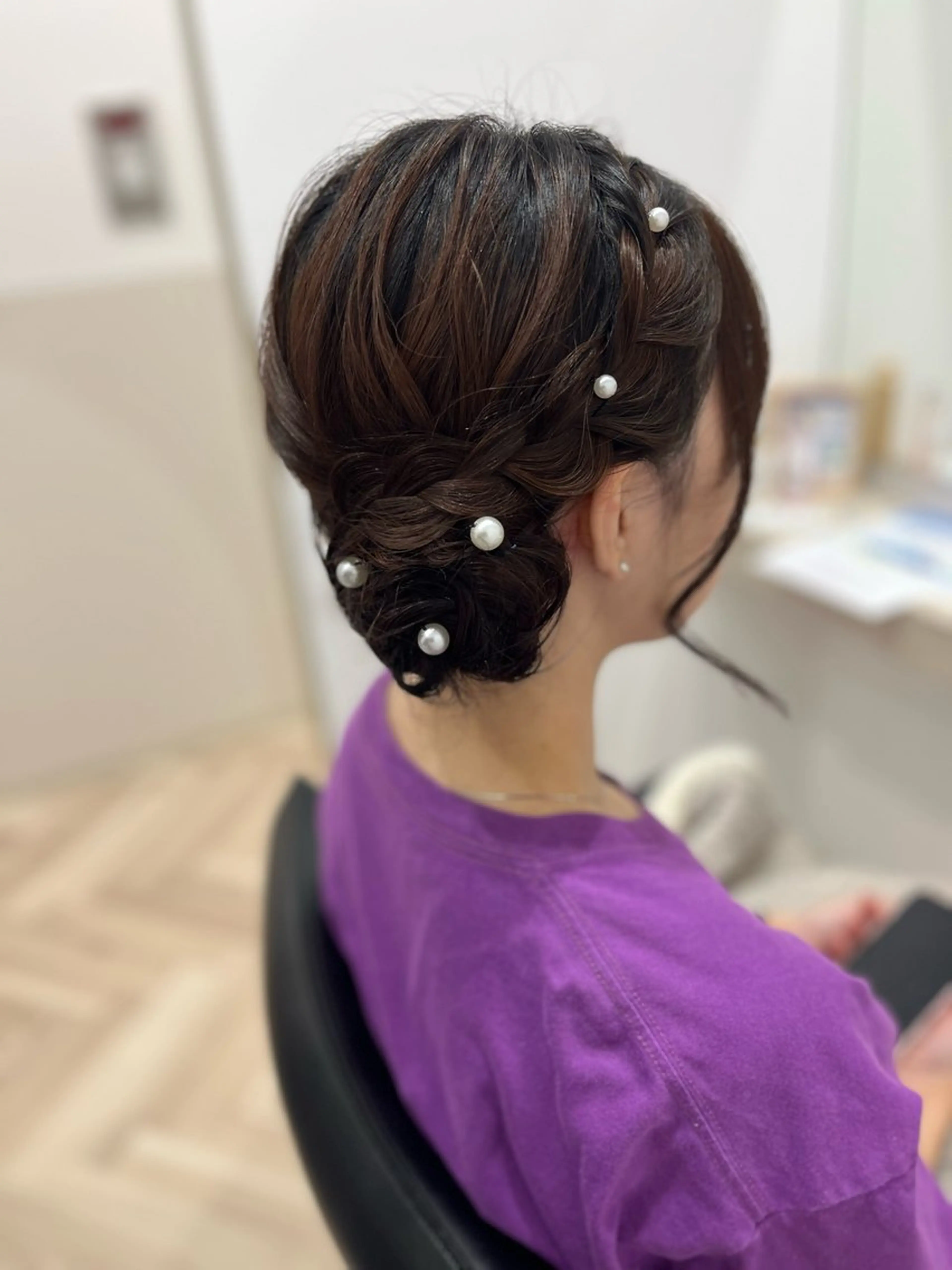 ロング ヘアアレンジ お団子ヘア ヘアセット 🫧ぷる艶カラー🫧 Yuubi🦩のヘアスタイル