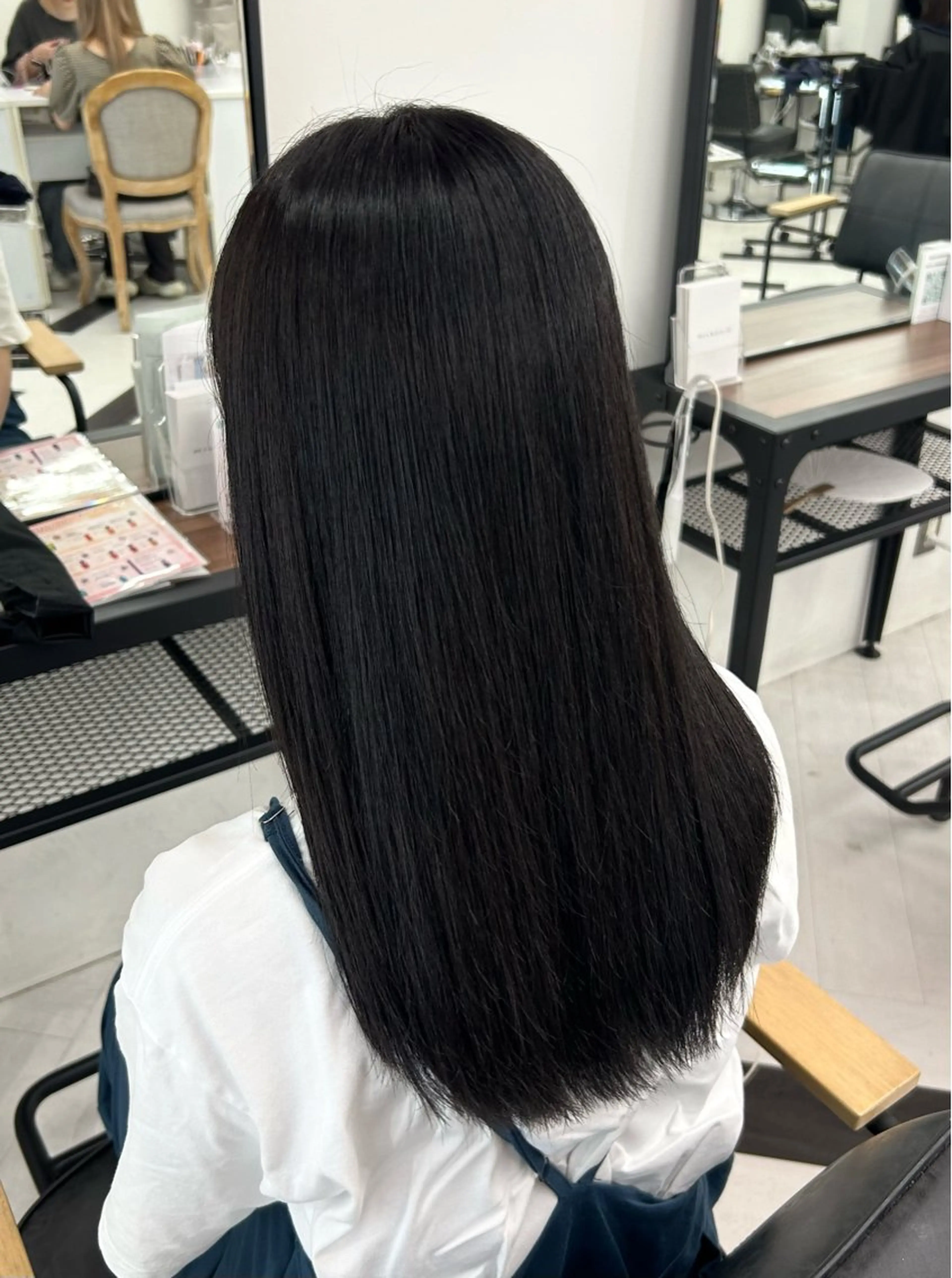 セミロング カラー ちょめ/八王子 ZEST emuのヘアスタイル