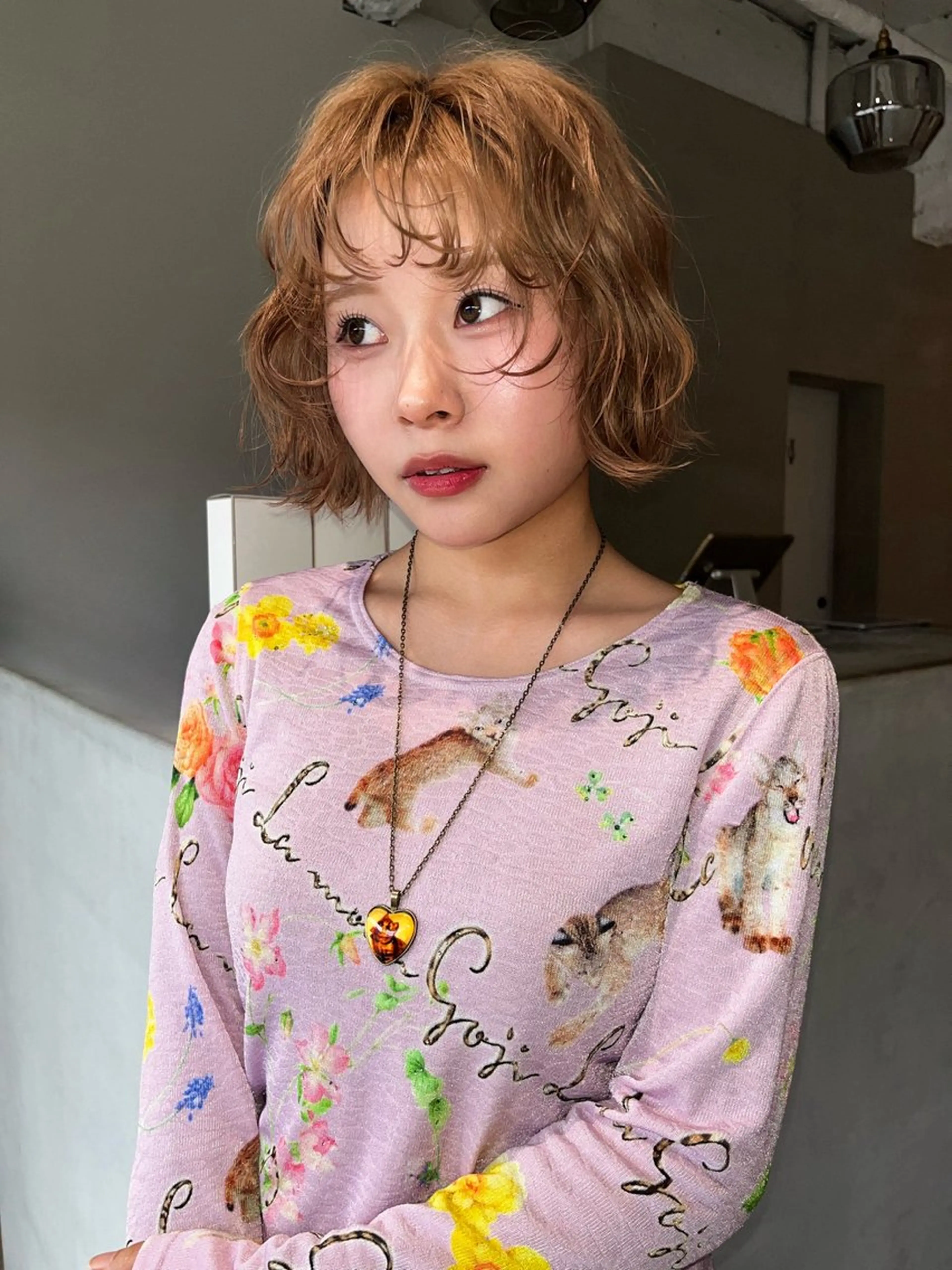 ミディアム カラー ブリーチ ブラウンカラー 透明感カラー 石間 優愛のヘアスタイル