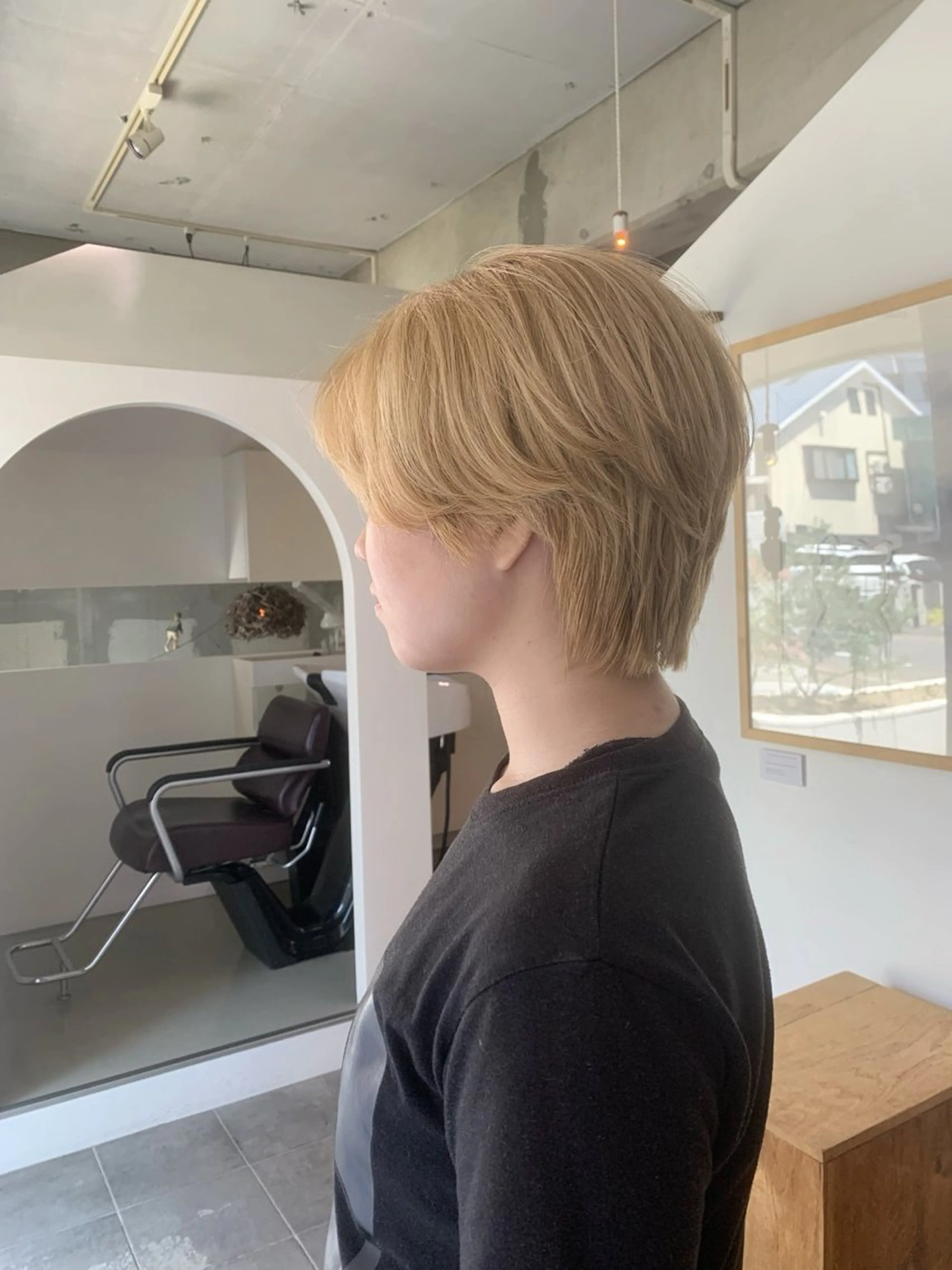 ショート mirai/レイヤー ボブ/デザインカラーのヘアスタイル