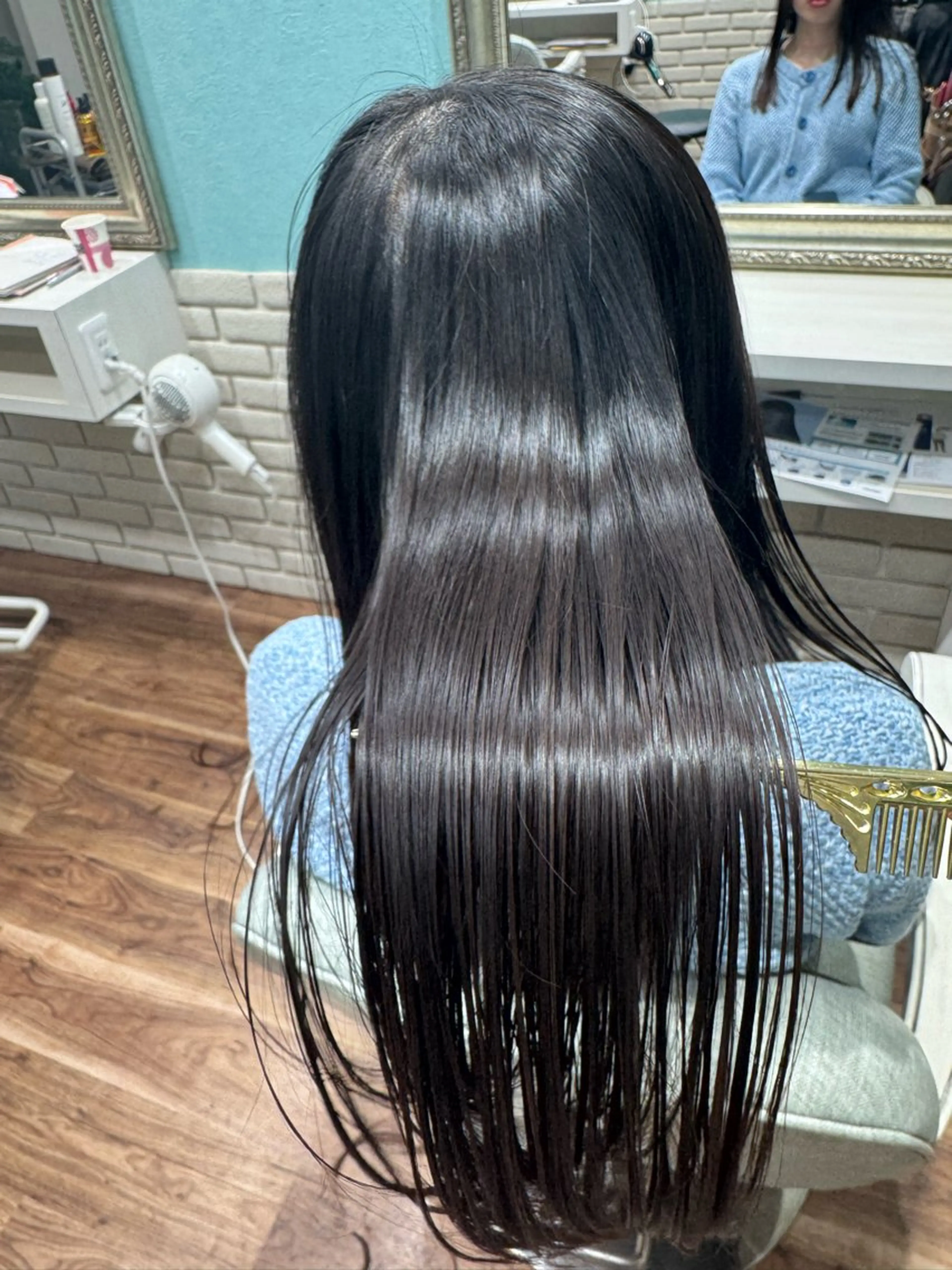 ロング 高田 有里子のヘアスタイル