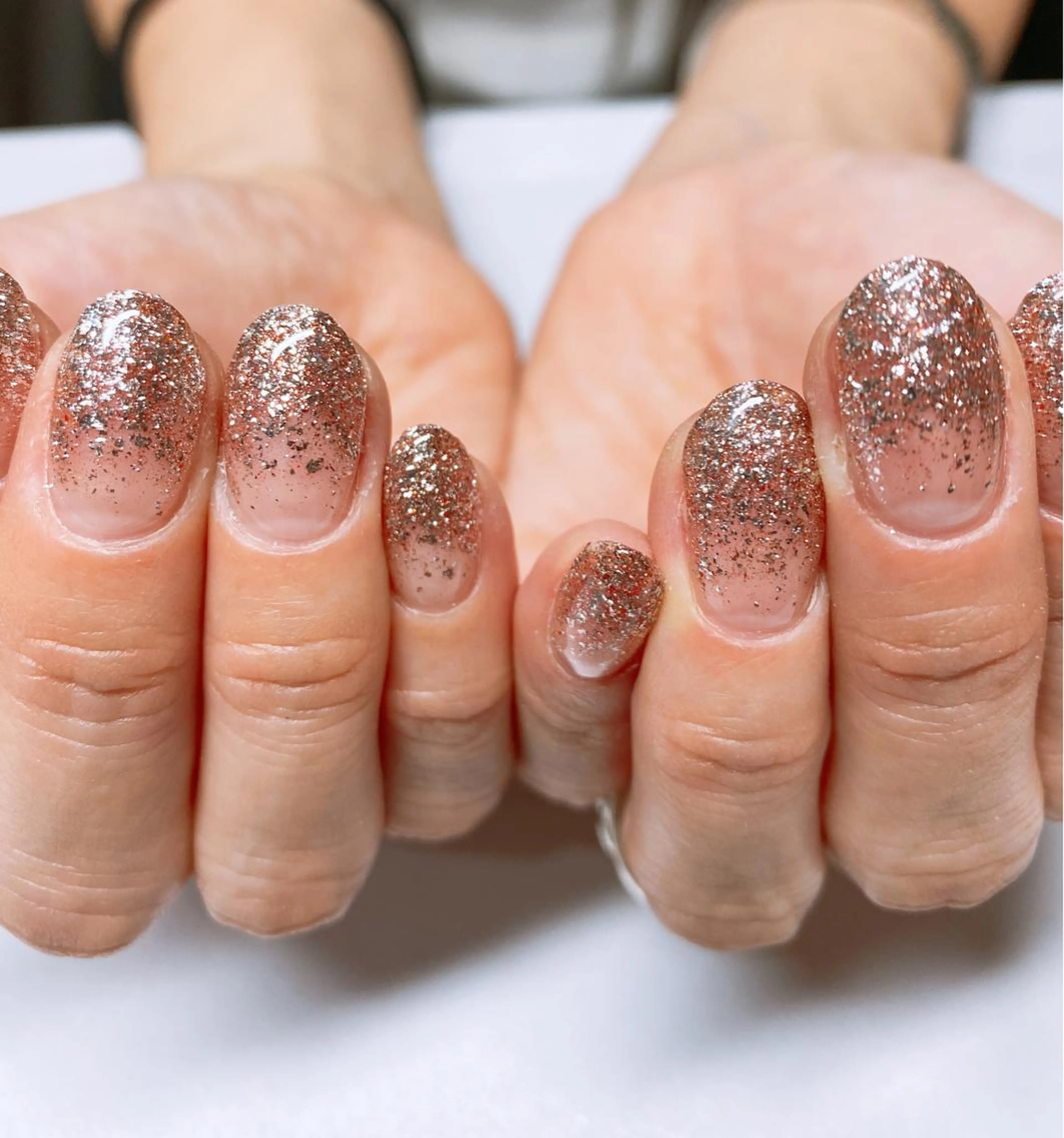 ネイル グラデーション ラメ(グリッター) ラメグラデーション ピンク ハンドネイル yuminail所属・錦糸町 yuminailのネイルデザイン