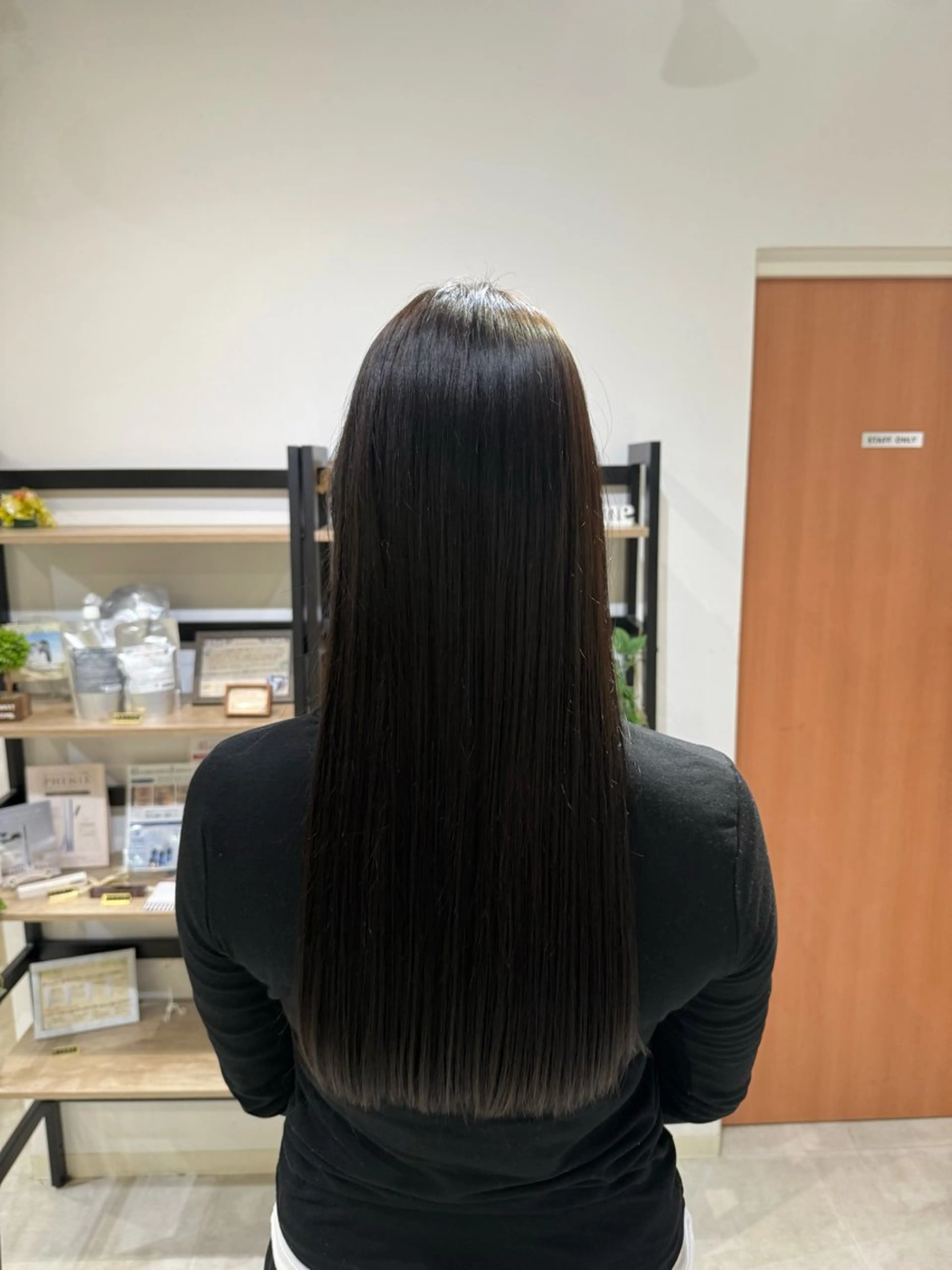 ロング カラー カット ヘアカラー 島 歩那のヘアスタイル