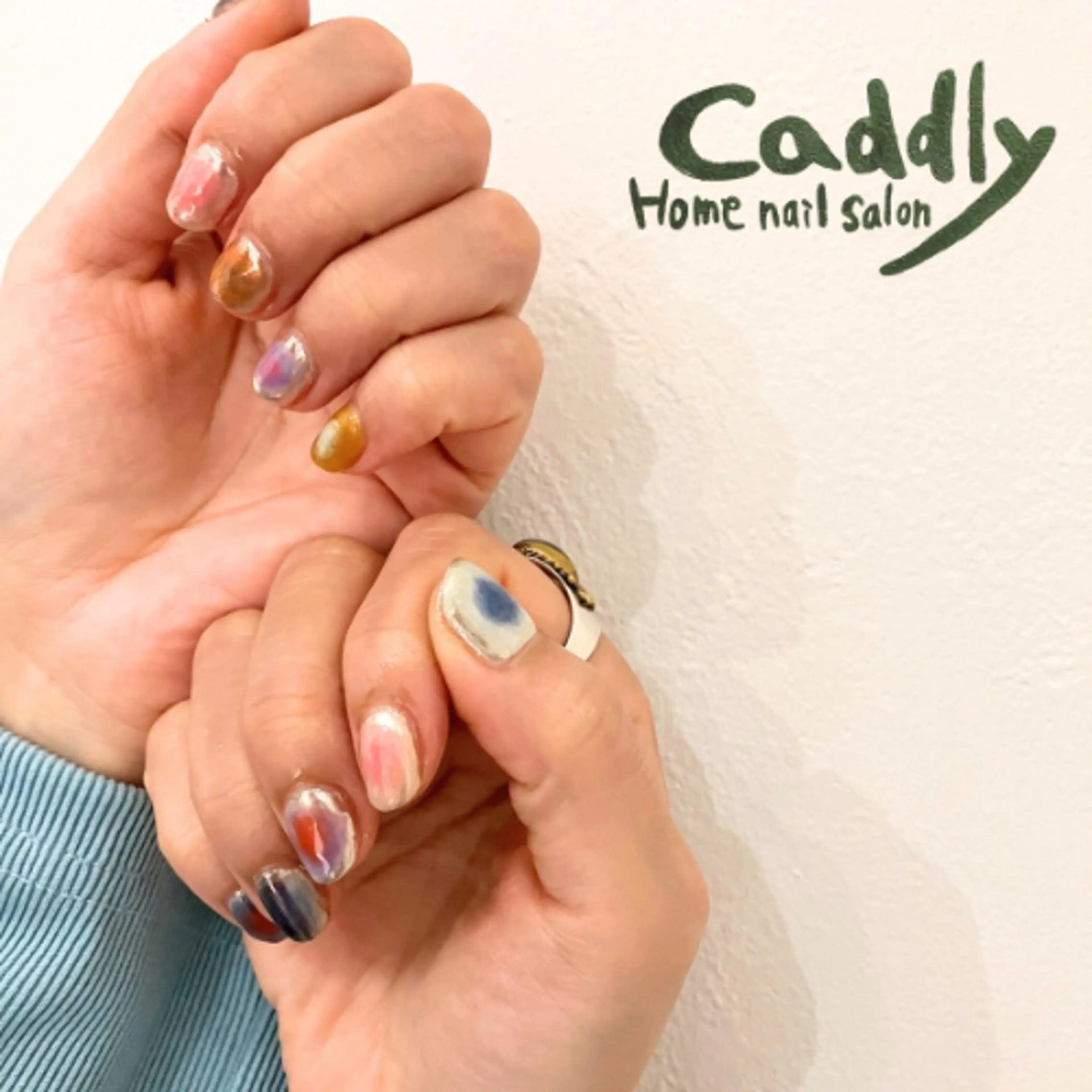 ネイル アートネイル 持ち込み ニュアンスネイル caddly naoのネイルデザイン