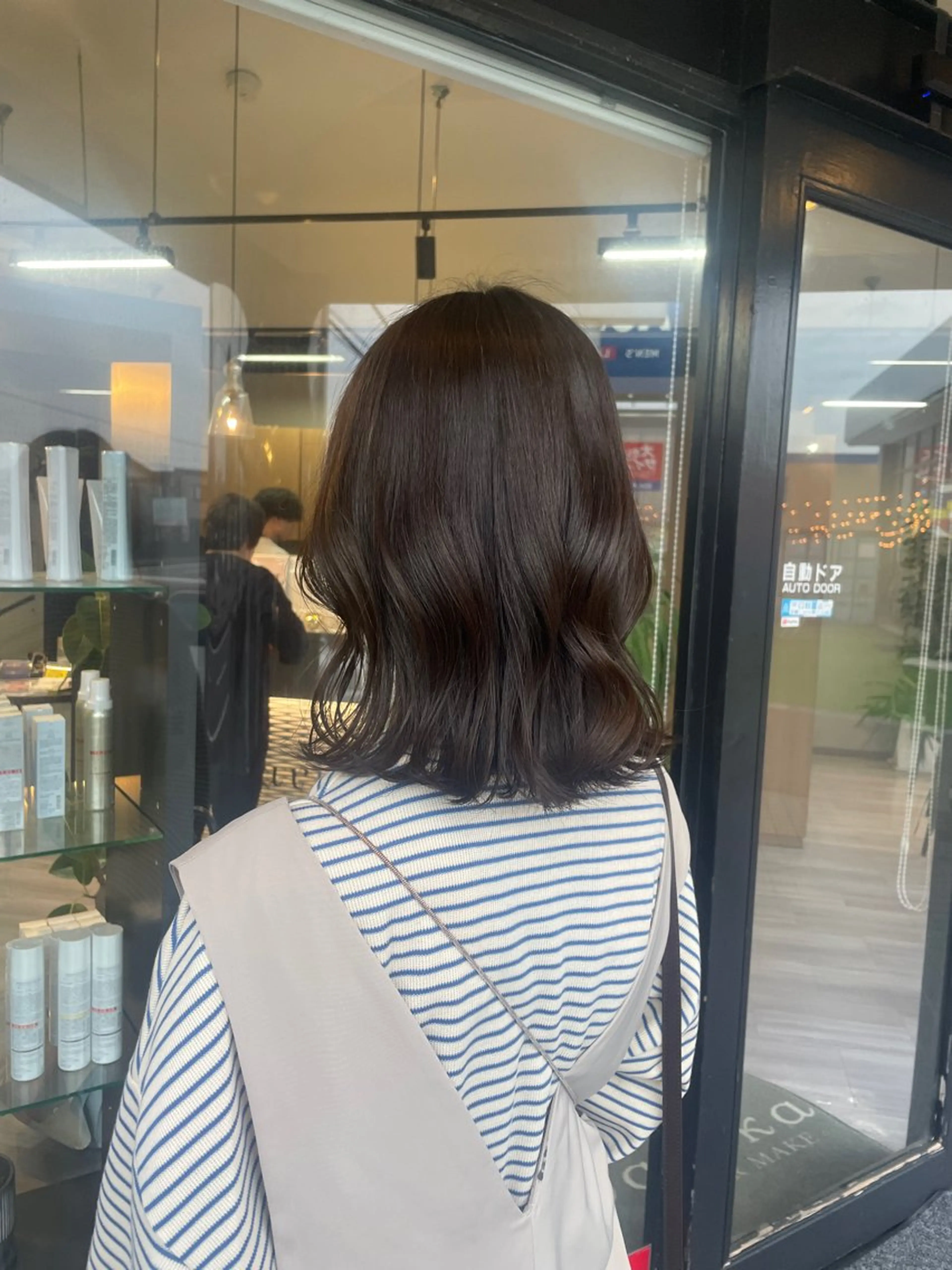 ショート カラー ブラウンカラー オリーブブラウン alu所属・マキノ キョウカのヘアスタイル