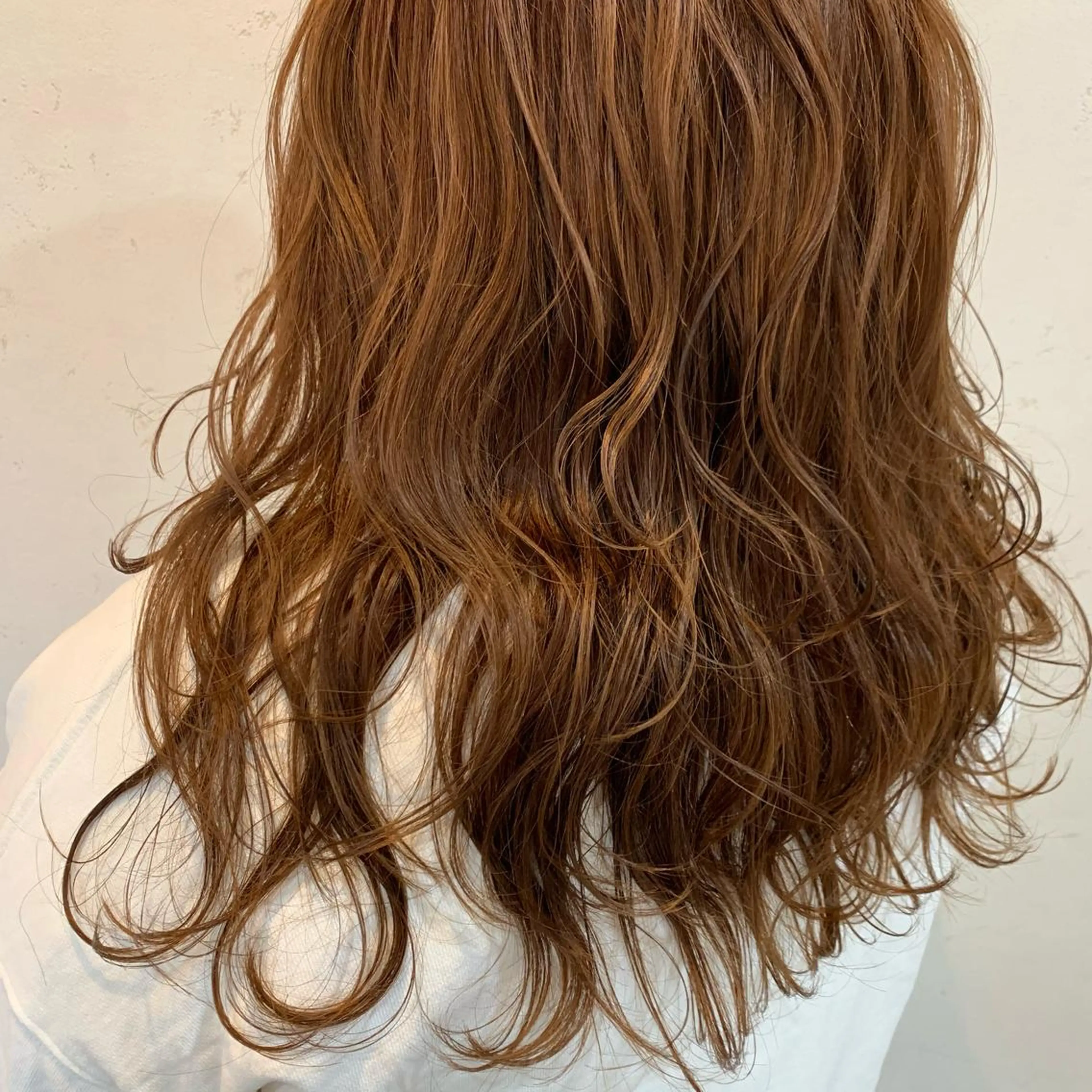 セミロング レイヤーカット Nico所属・Nico🌛 Karenのネイルデザイン