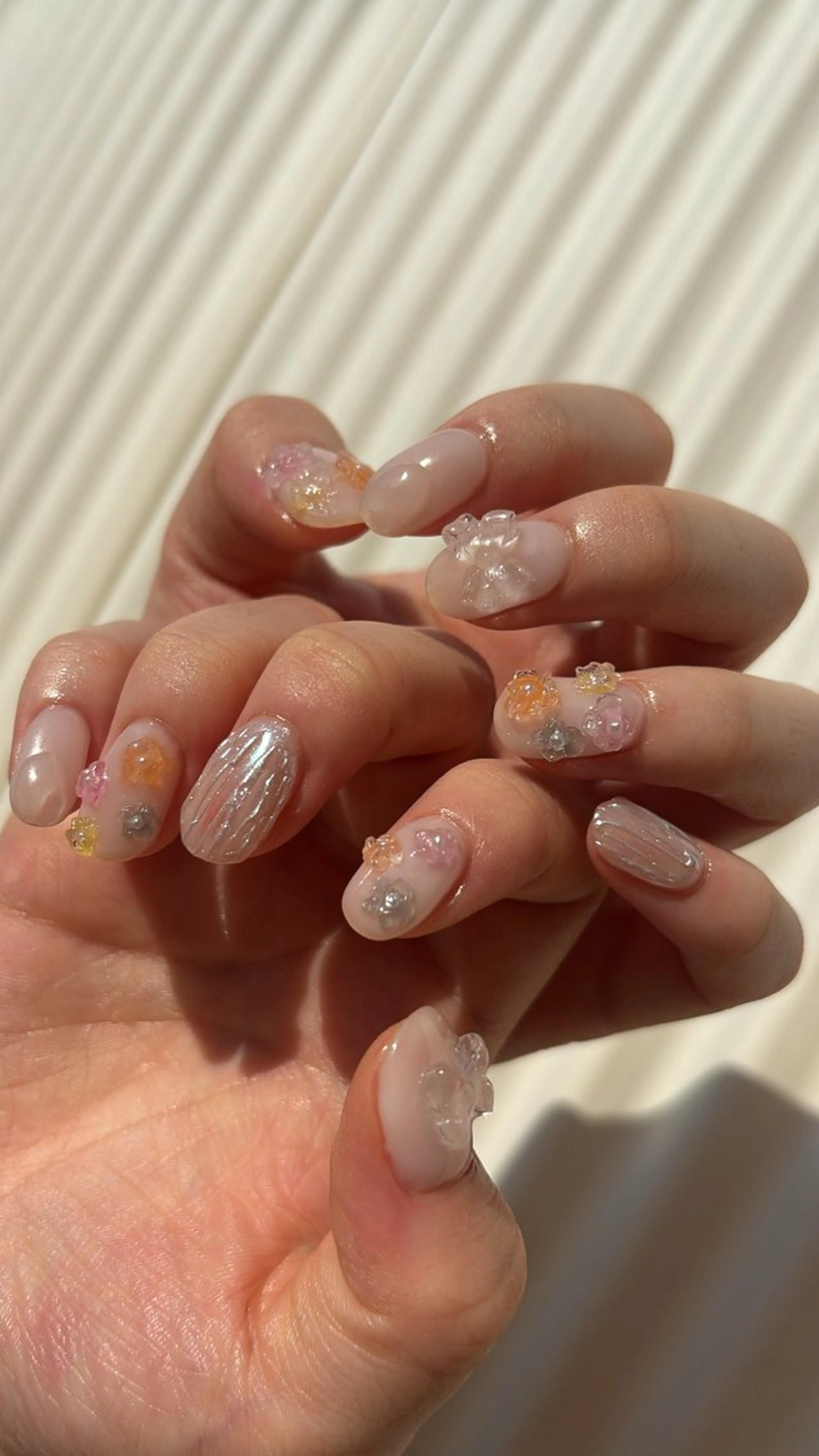 ネイル nailsalon　hue所属・小山 羽奈のネイルデザイン