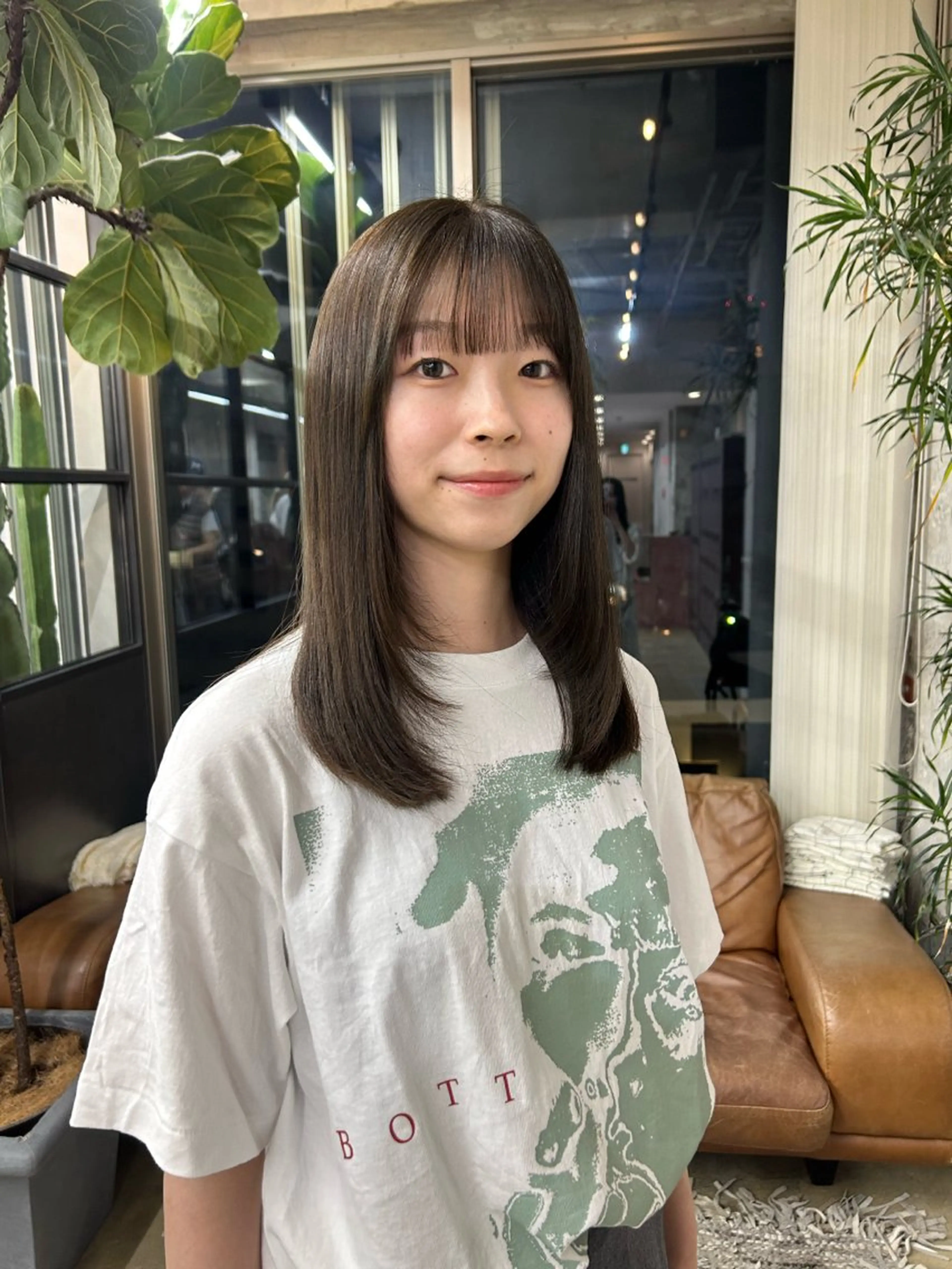 セミロング カラー セミロングレイヤー オリーブカラー レイヤーカット 小川真歩/パーマ /暖色オリーブのヘアスタイル