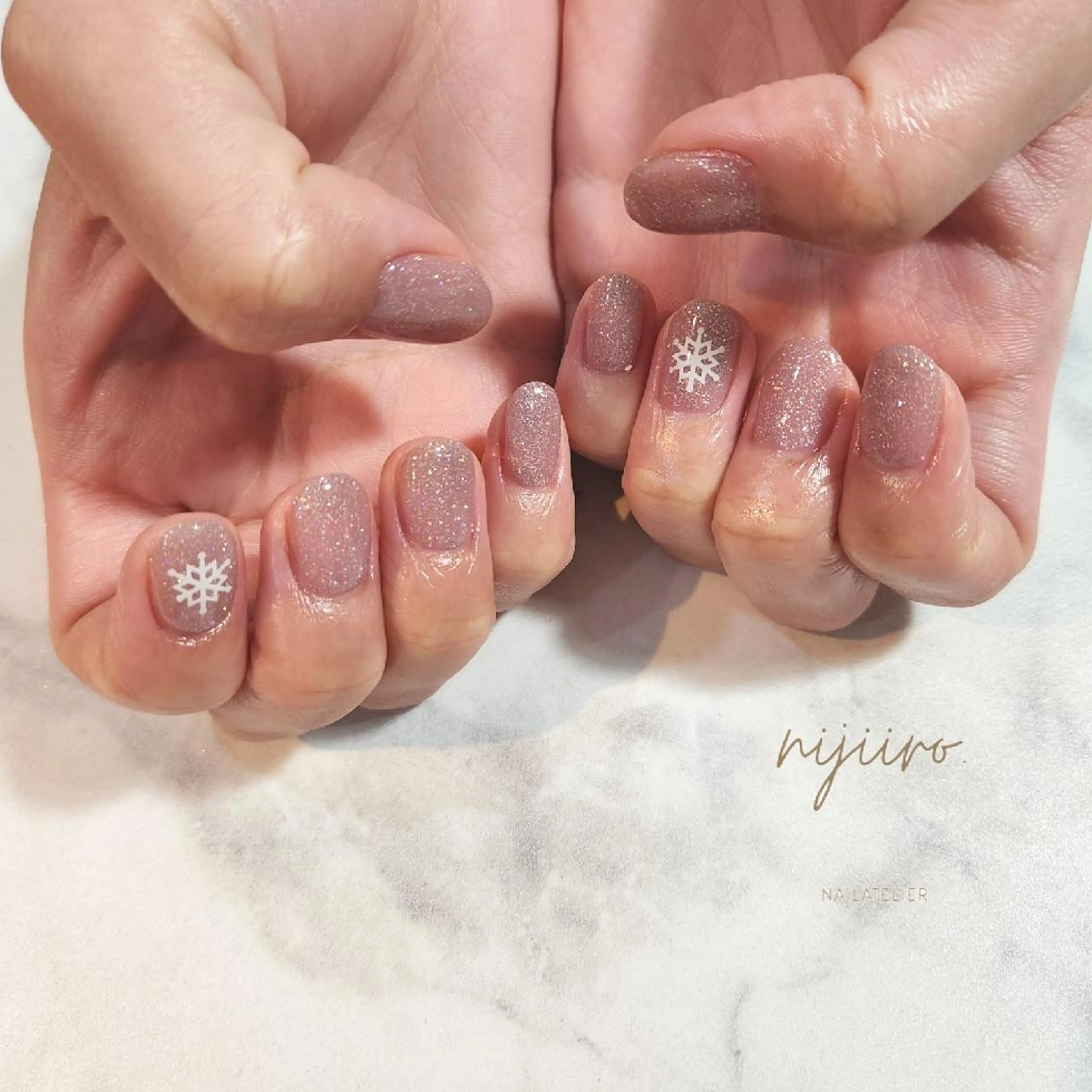 ネイル ハンドネイル nailatelier nijiiro.所属・nijiiro🌈 サトウのネイルデザイン