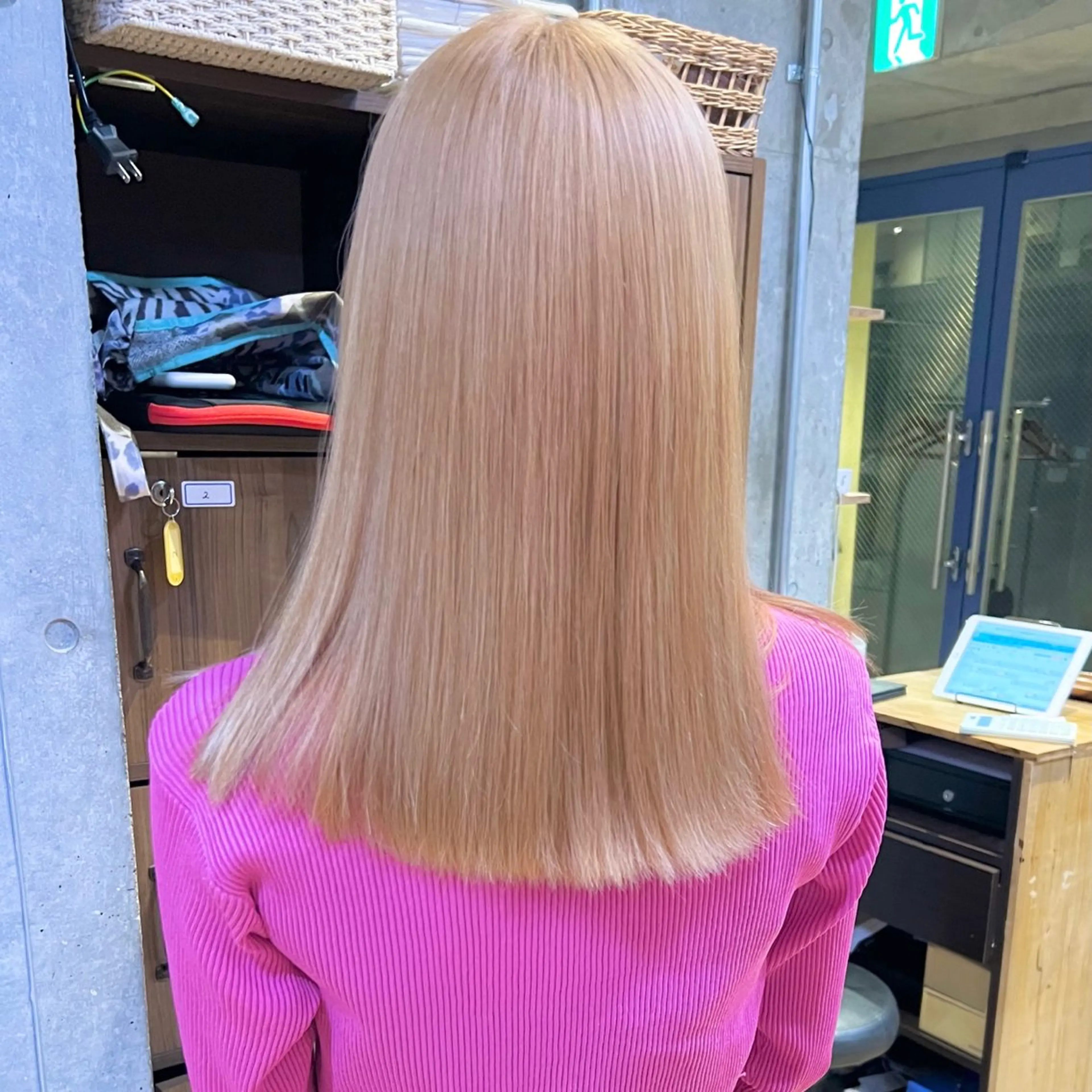 ミディアム ⭐️横浜ブリーチ特化 美容師 堤涼⭐️のヘアスタイル