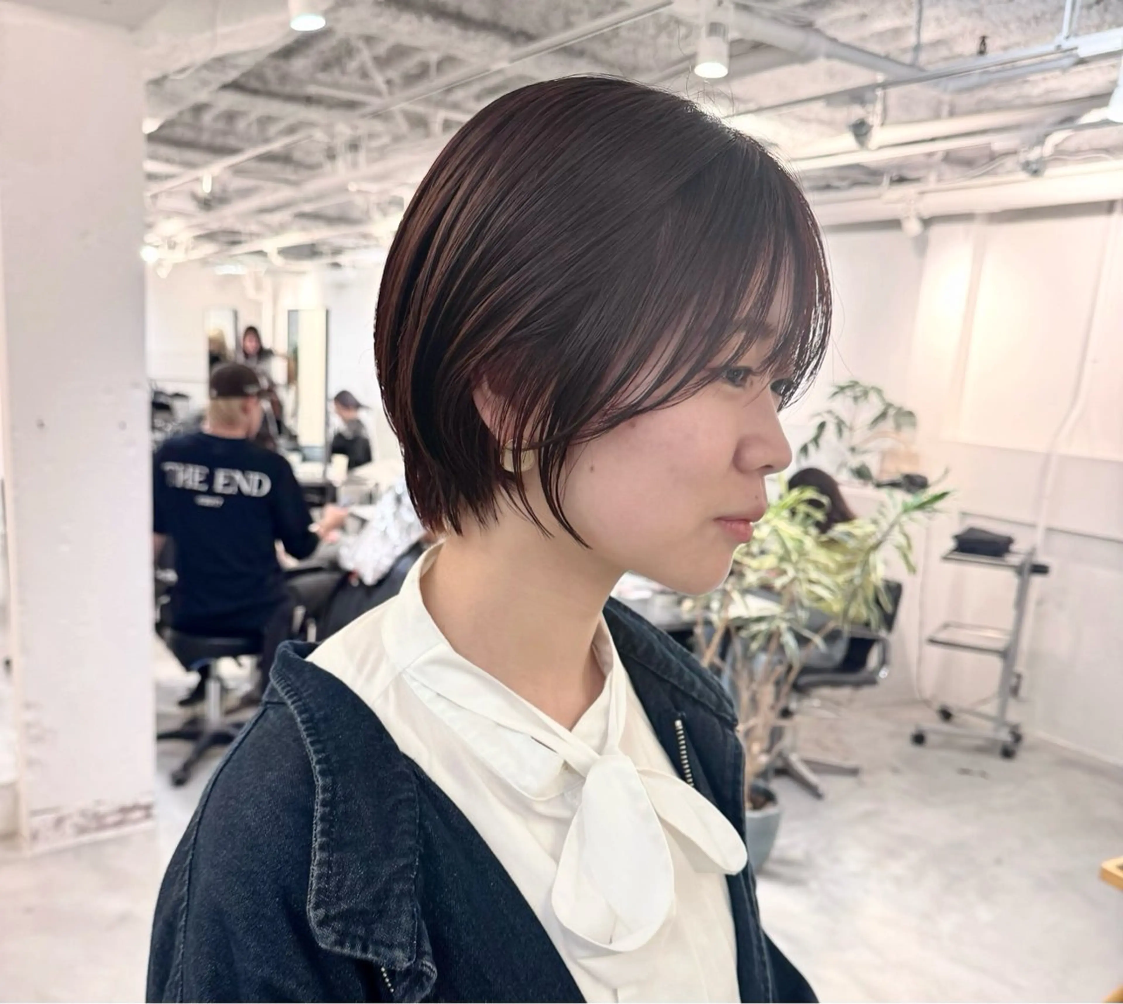 ショート カット foto所属・𝐁𝐋𝐔𝐄𝐓 /代表 / 荒井史行のヘアスタイル