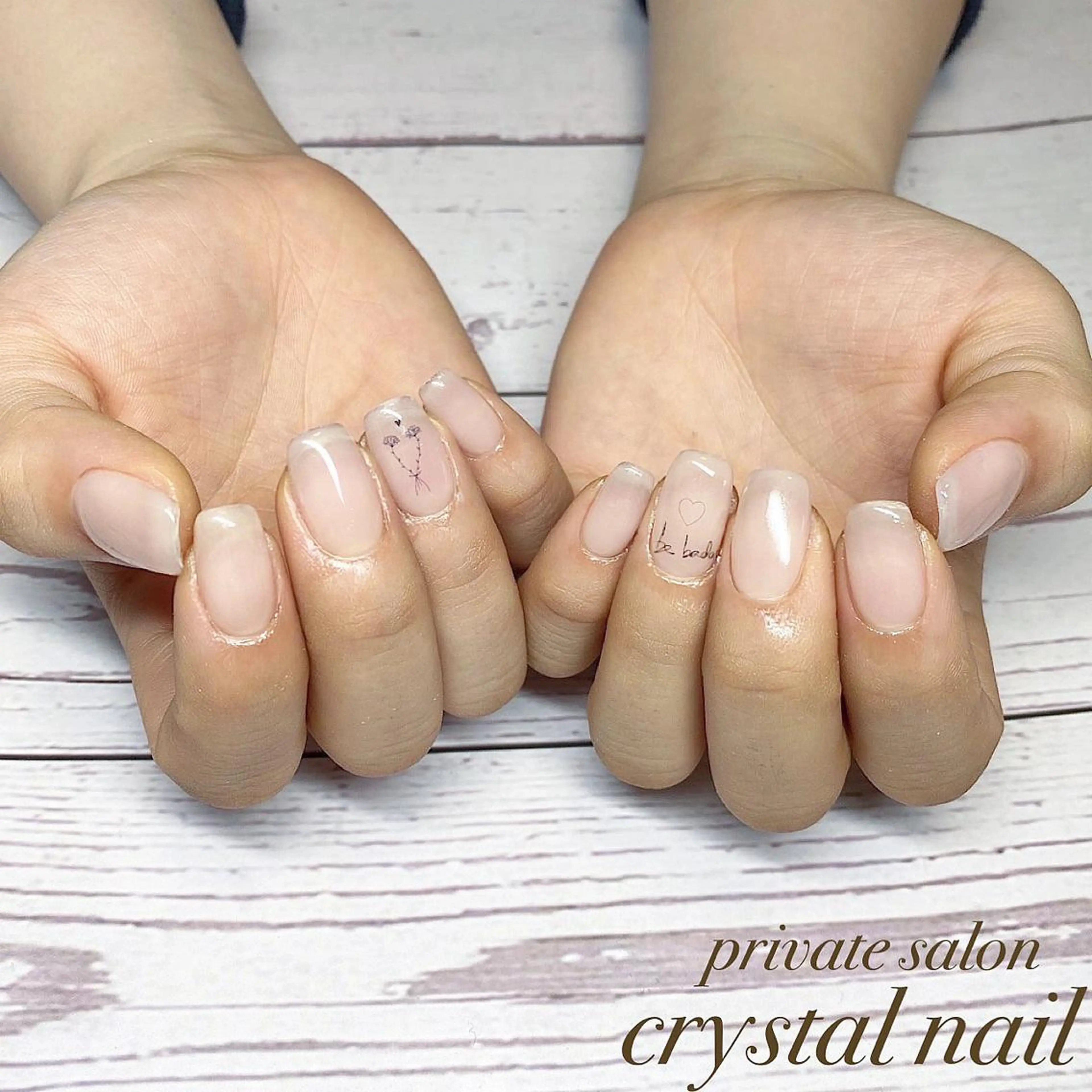 ネイル Crystal Nailのネイルデザイン