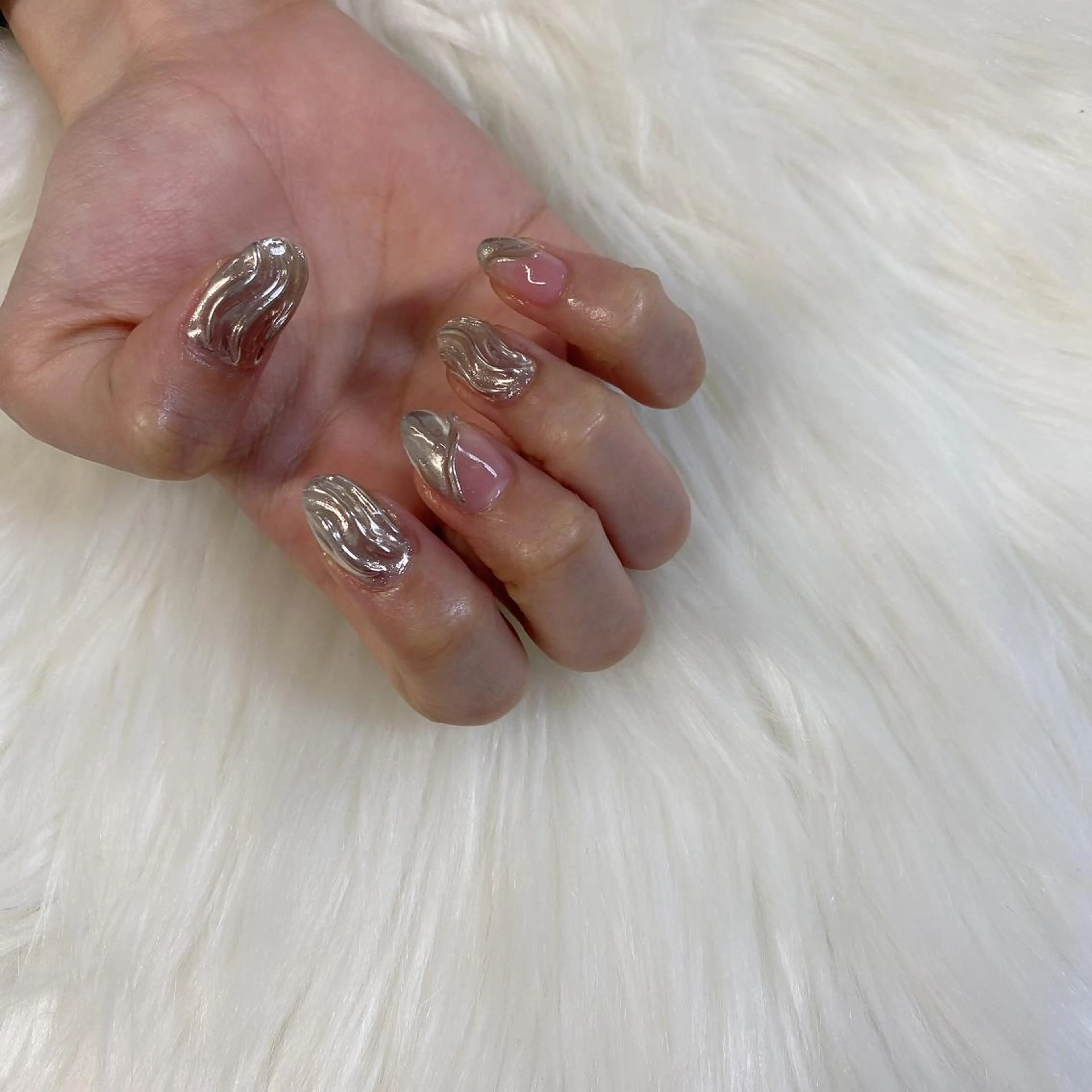 ネイル ハンドネイル 西岡 杏のネイルデザイン