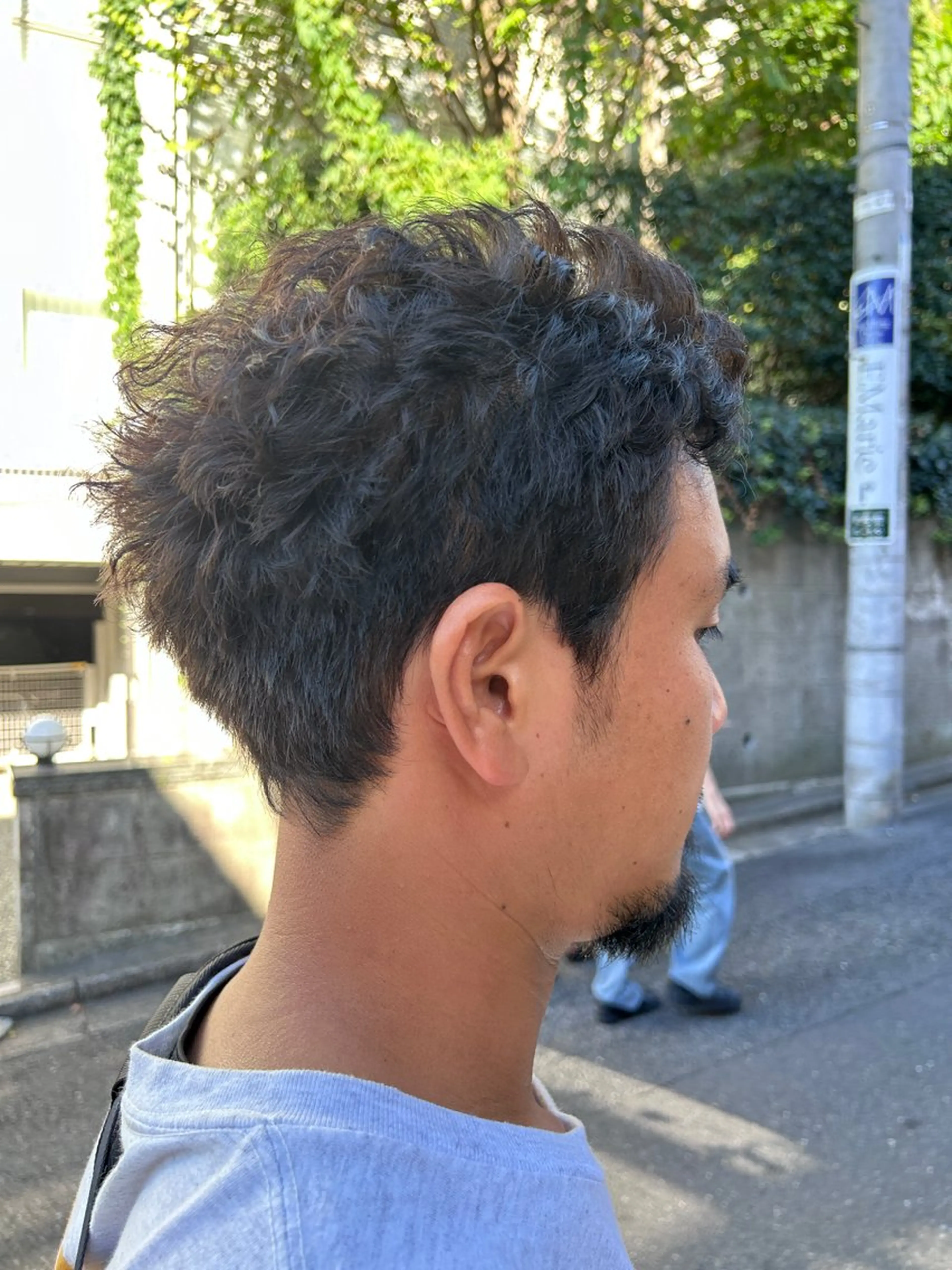 ショート パーマ メンズ フェードカット マッシュ メンズパーマ メンズショート スパイキーショート メンズパーマ ジンのヘアスタイル