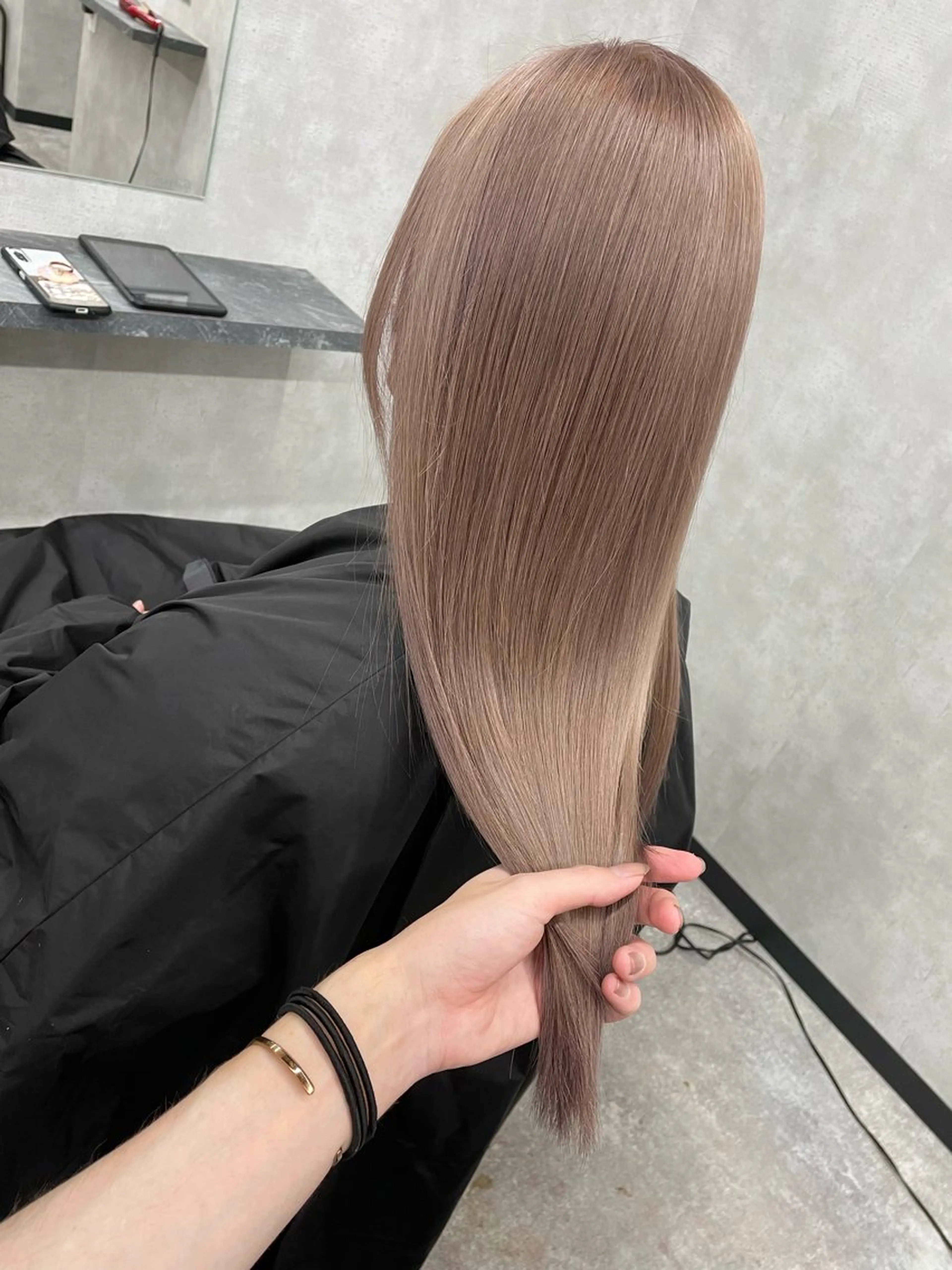 カラー ブリーチ ZANKA所属・高橋 佳奈美のヘアスタイル