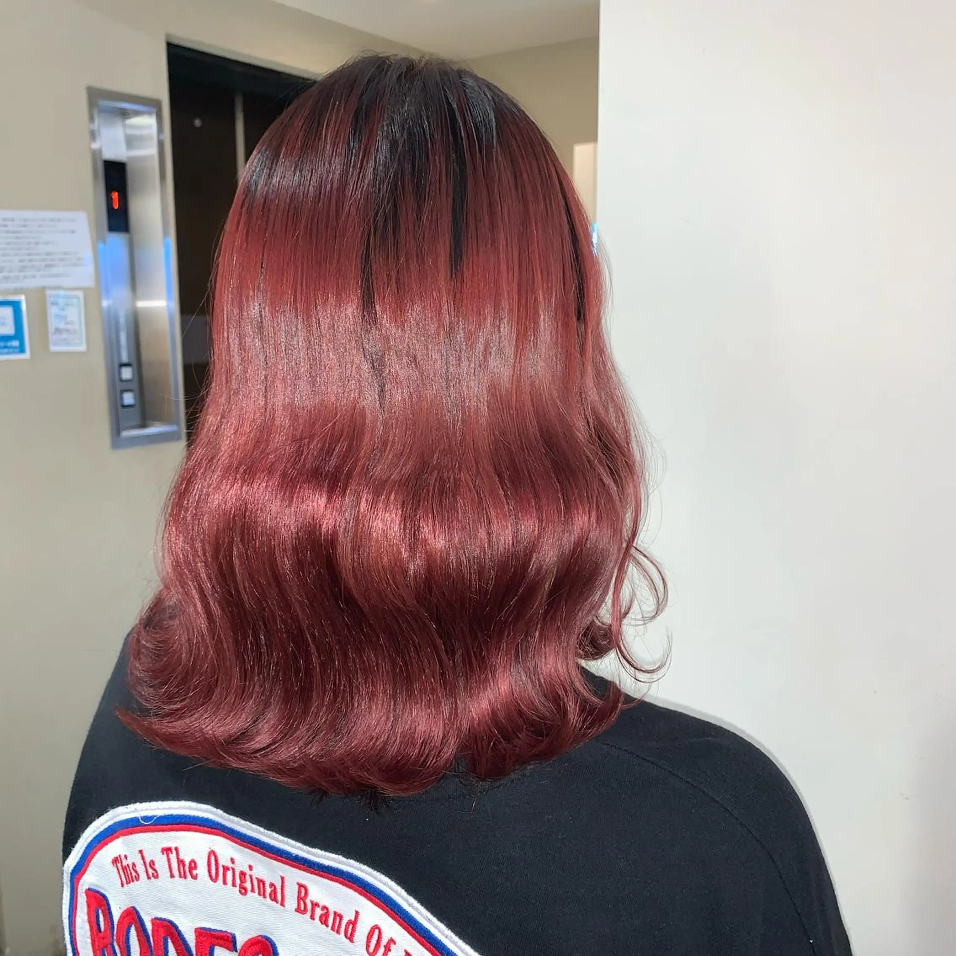 ミディアム カラー 新宿♥ハッシュカット 暖色カラー♥Unaのヘアスタイル