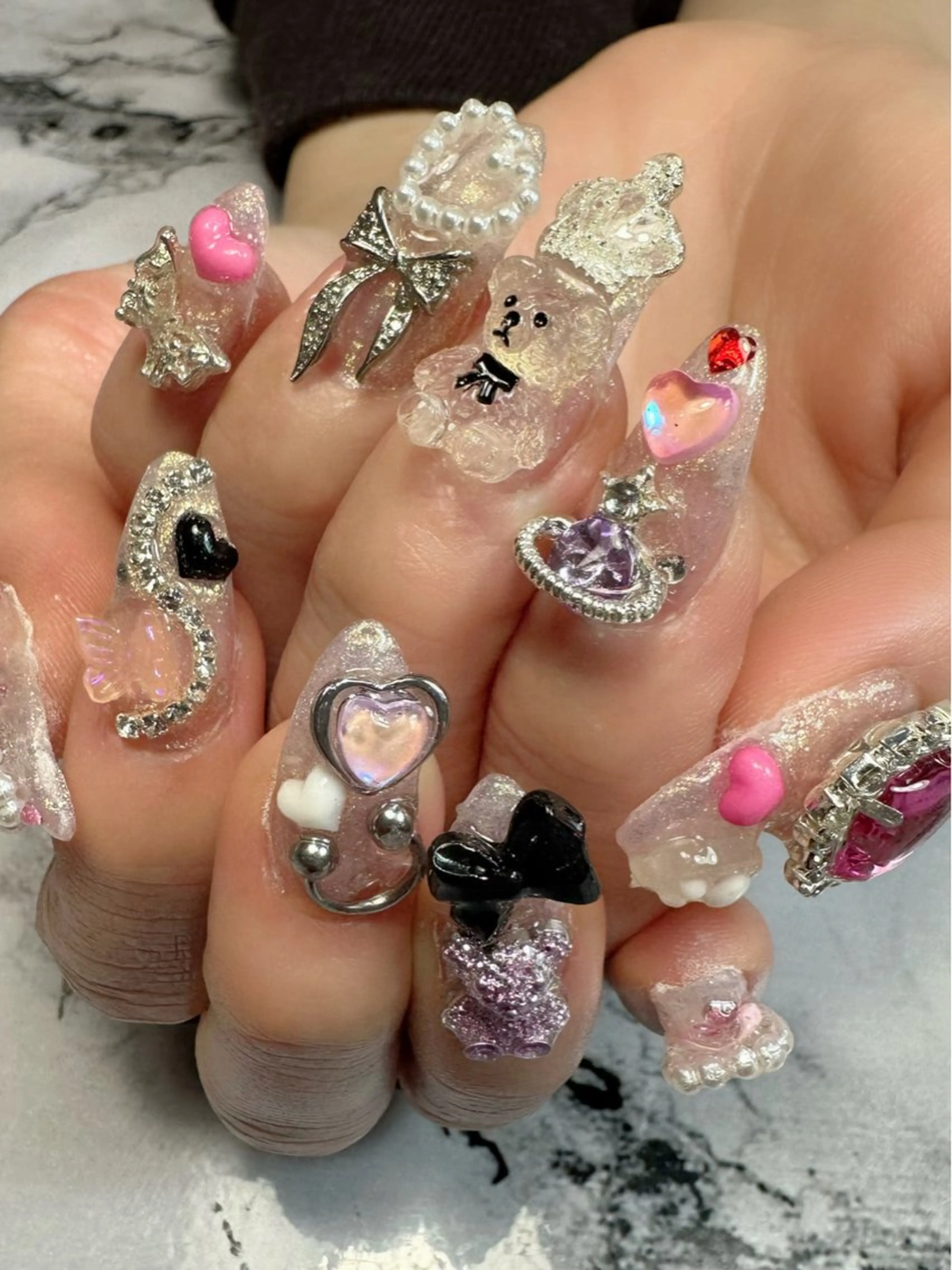 ネイル 新山 聖のネイルデザイン