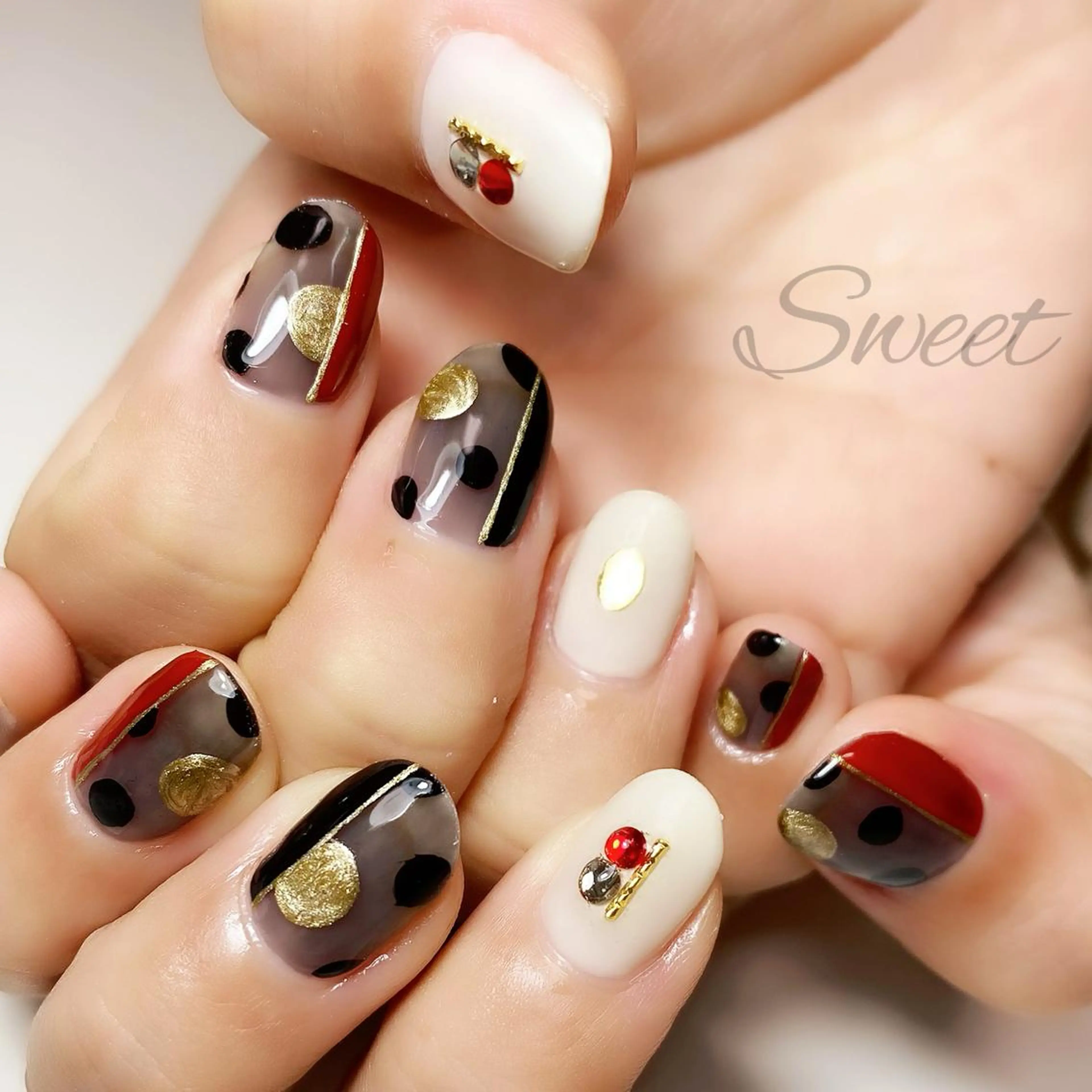 ネイル sweet 仲野陽子のネイルデザイン