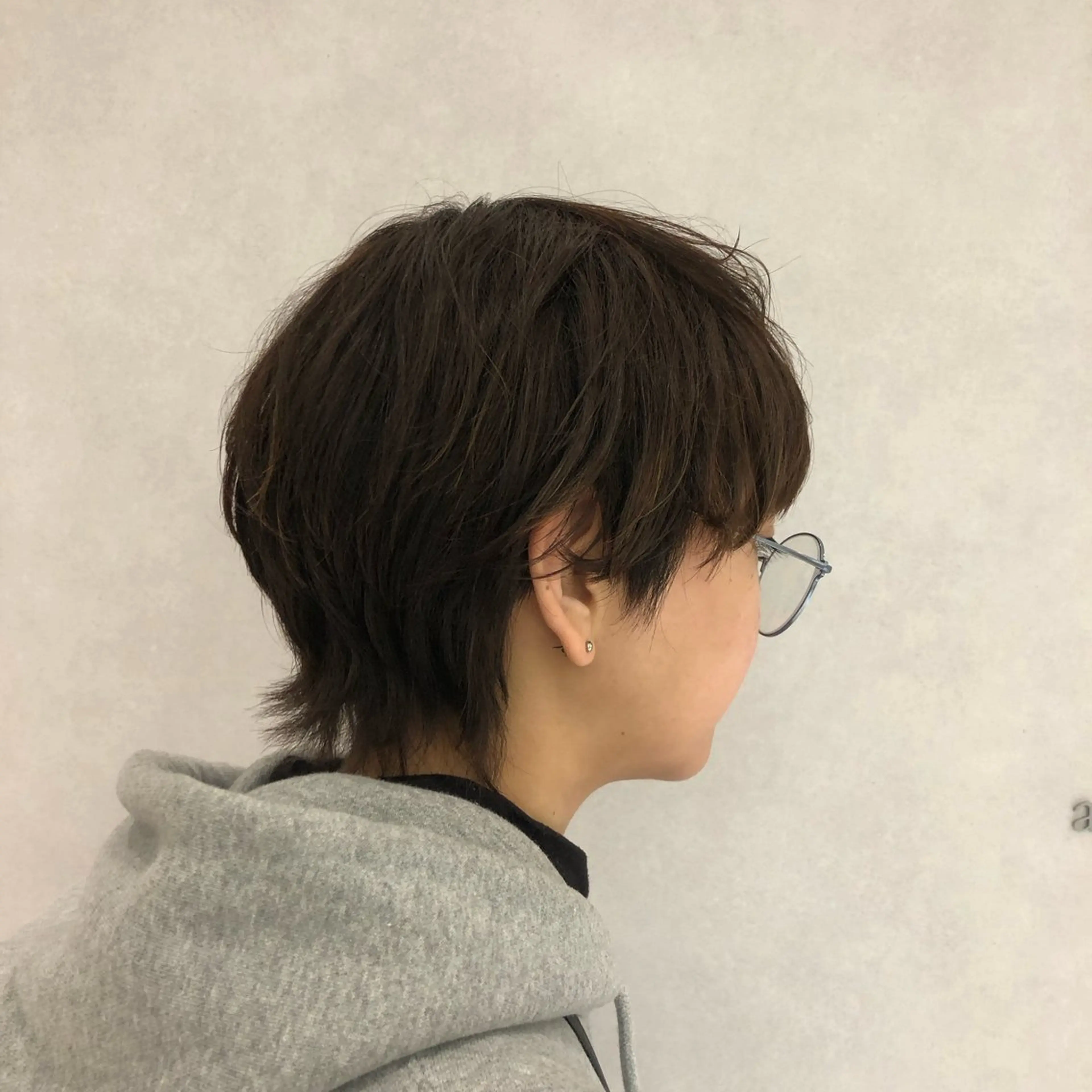 ショート ウルフカット まつい みるのヘアスタイル