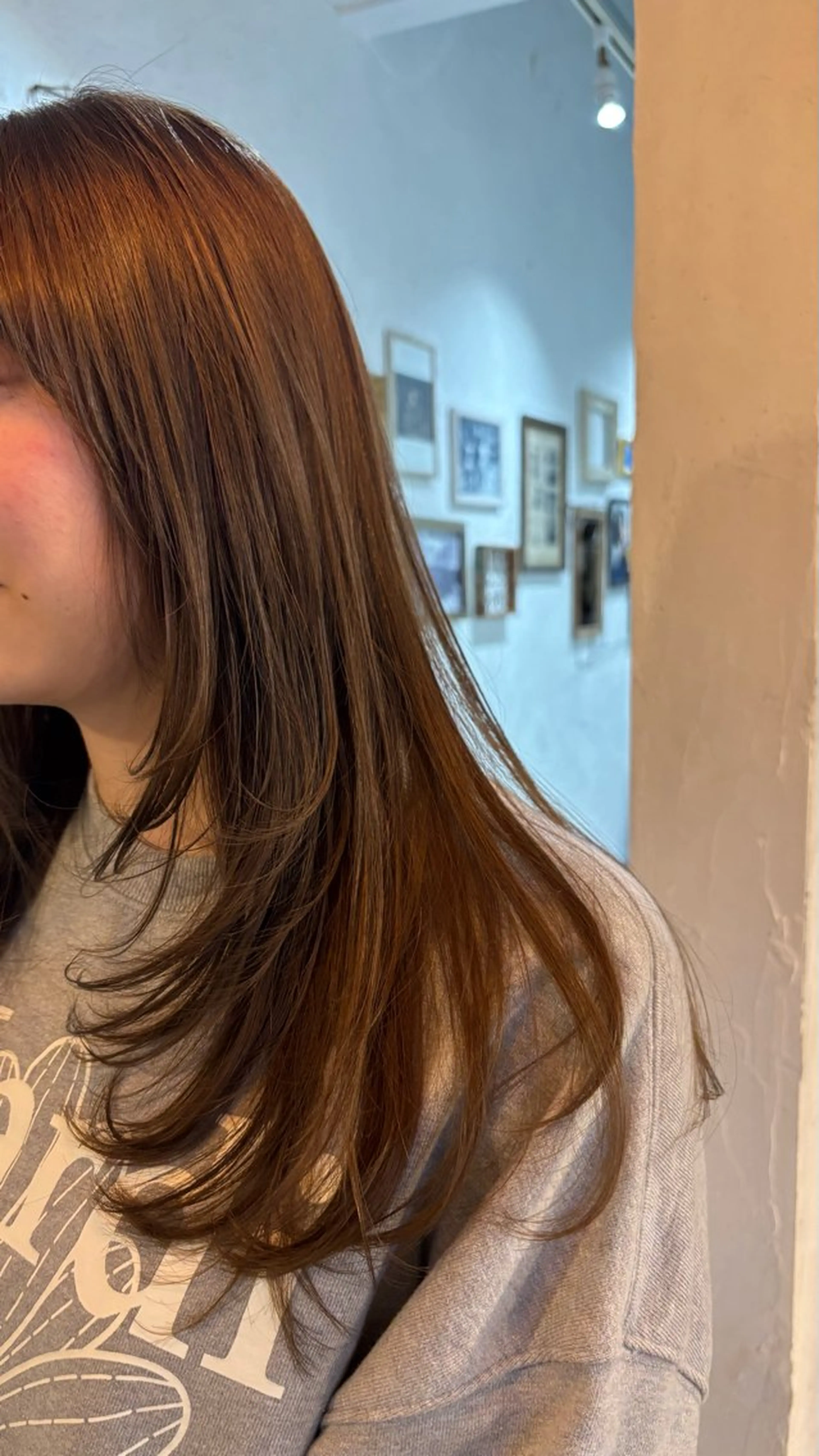 ロング レイヤーカット 梅澤 舞のヘアスタイル