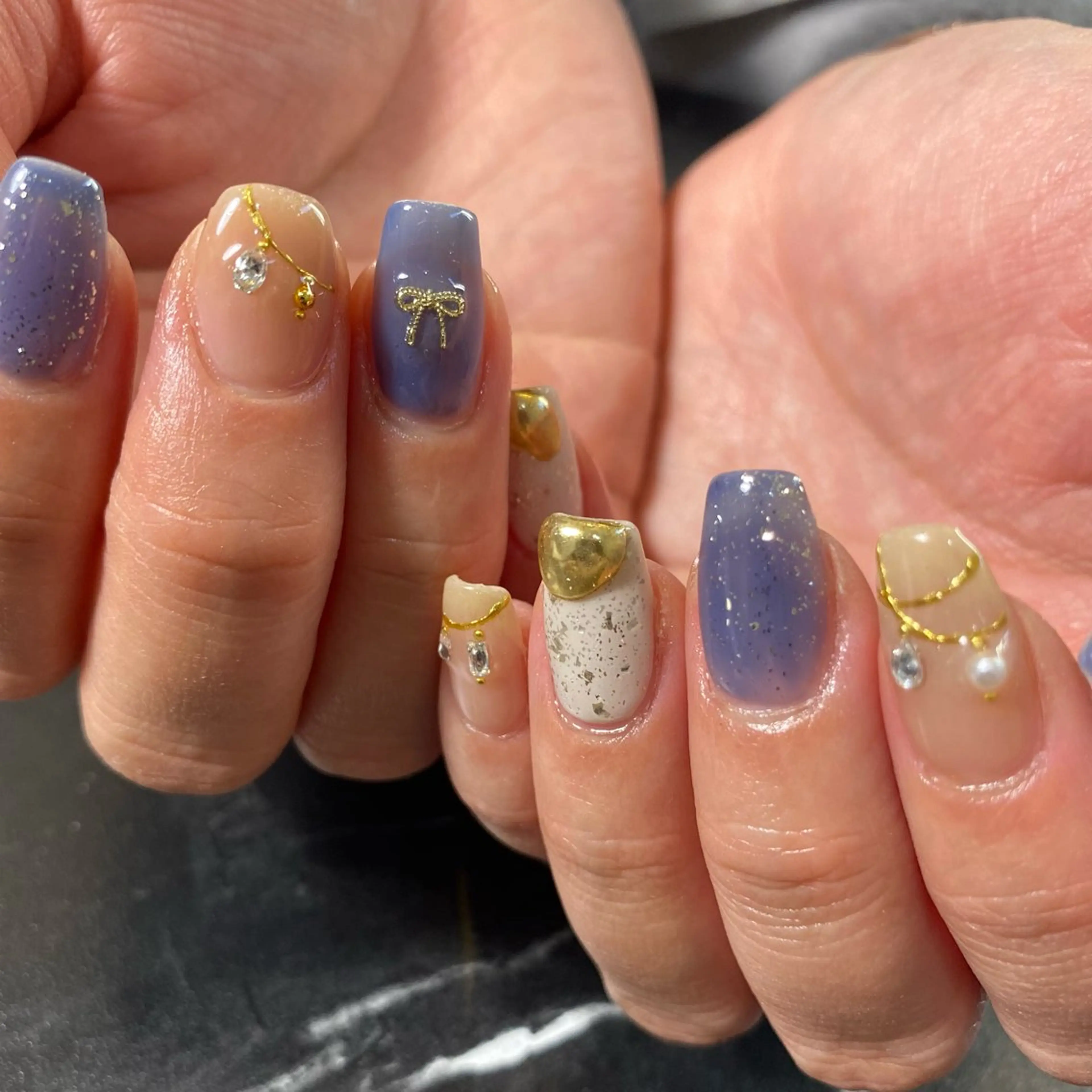 ネイル ハンドネイル Ｌｉｔ所属・Ｌｉｔ .のネイルデザイン