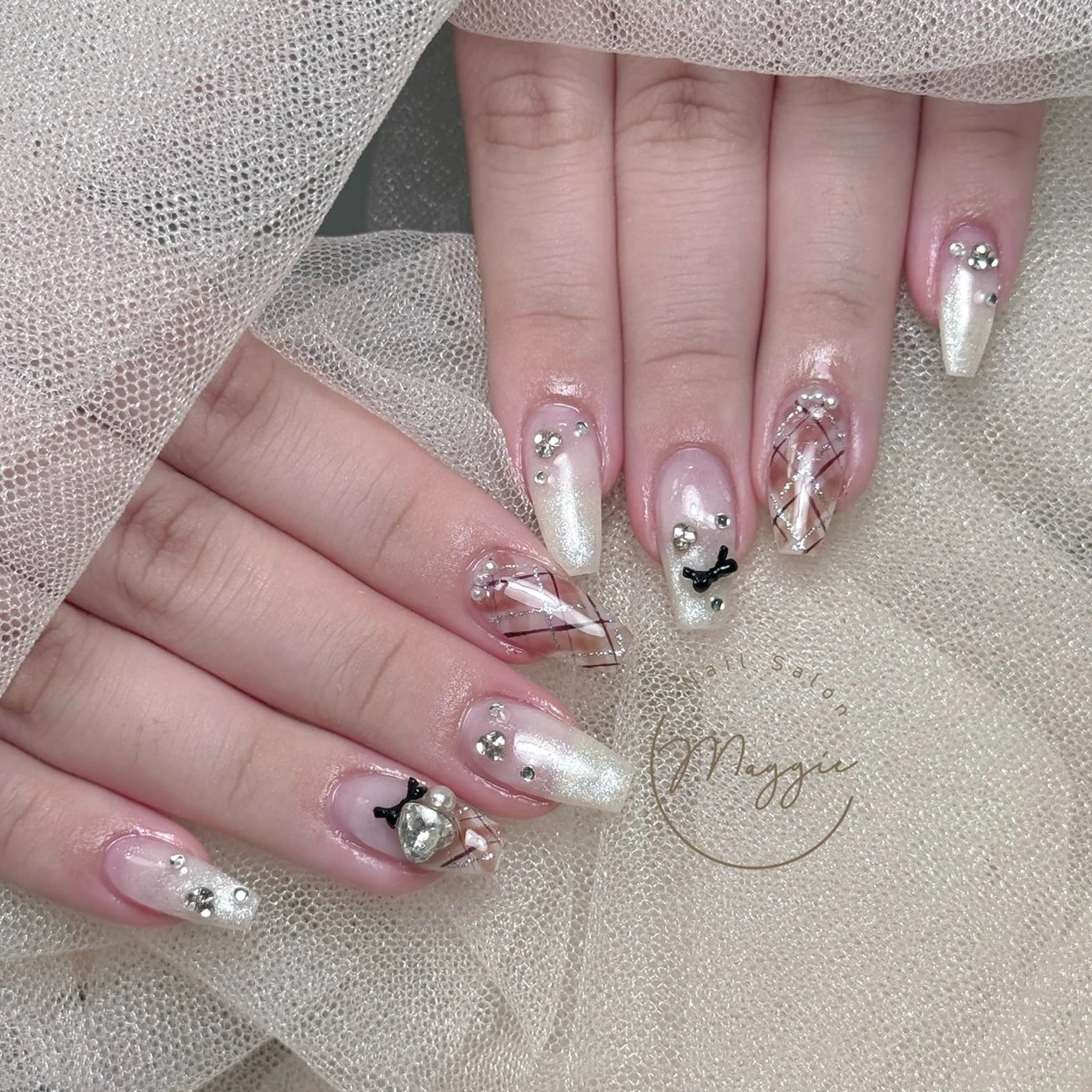 ネイル Maggie Nail🦩のネイルデザイン