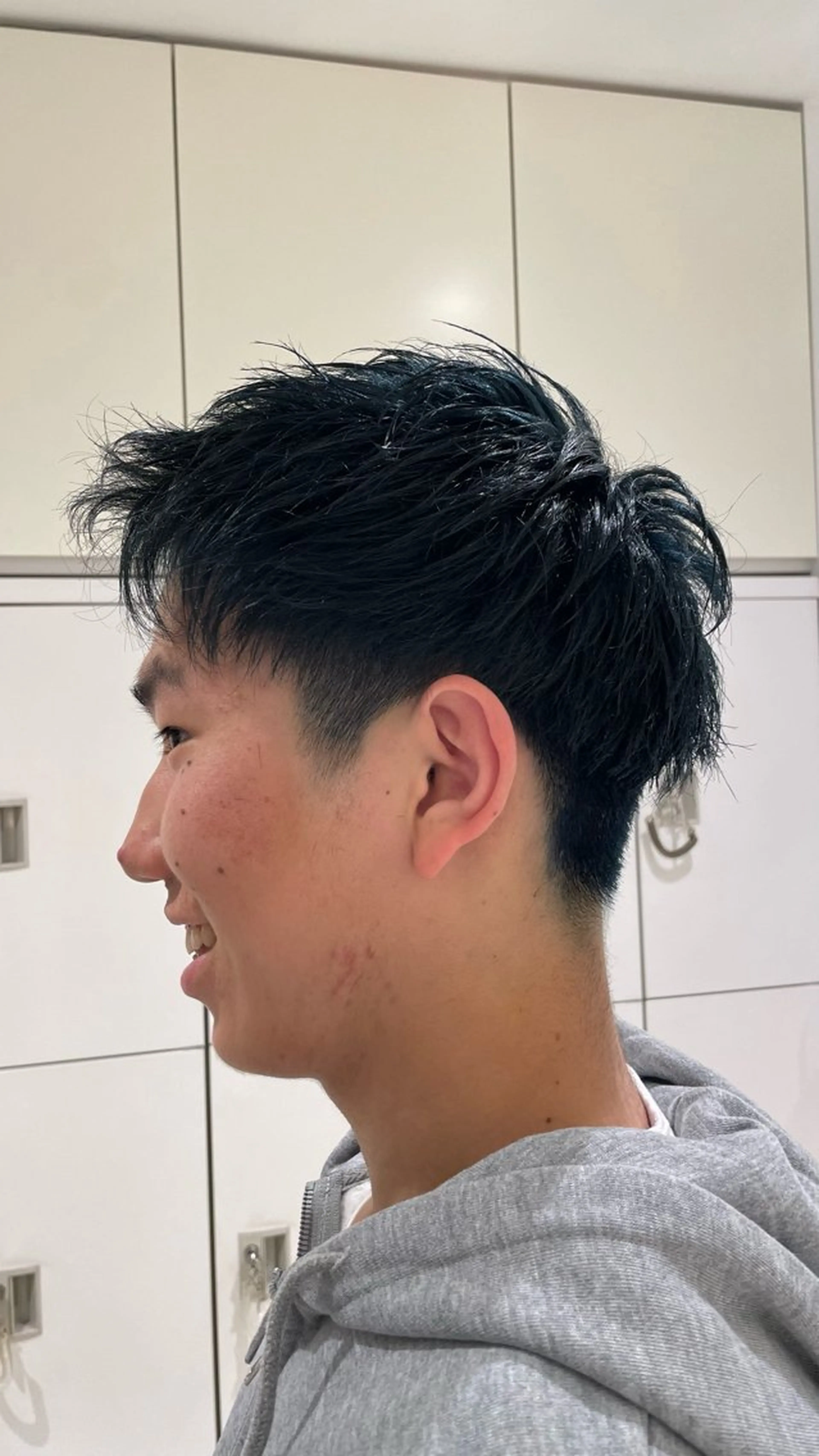 カラー メンズ 黒髪 ブルーカラー ブルーブラック カット ヘアカラー 【大人ショート/ボブ モデル募集】　Seiのヘアスタイル