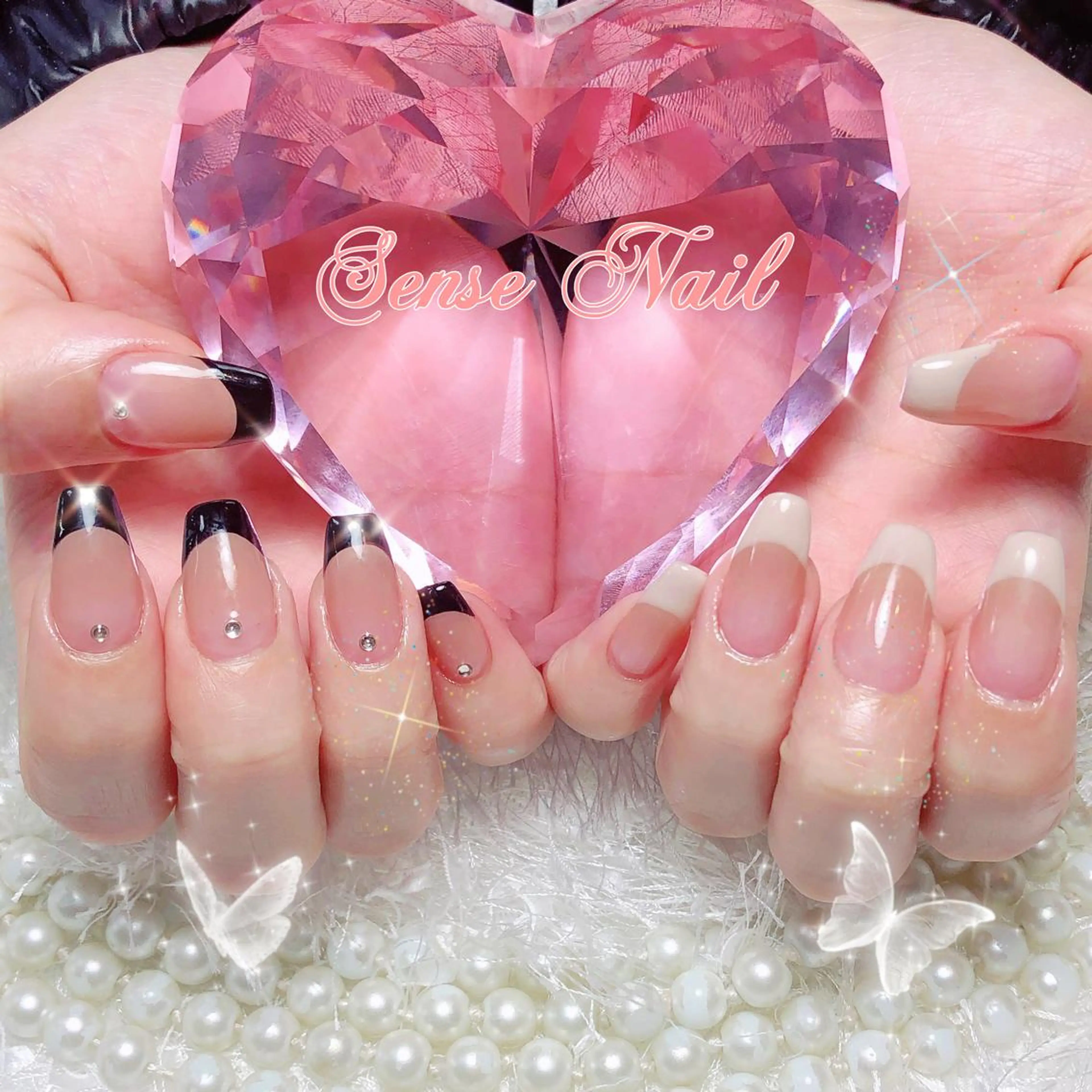 ネイル ハンドネイル ハンドケア Queening 🦋のネイルデザイン