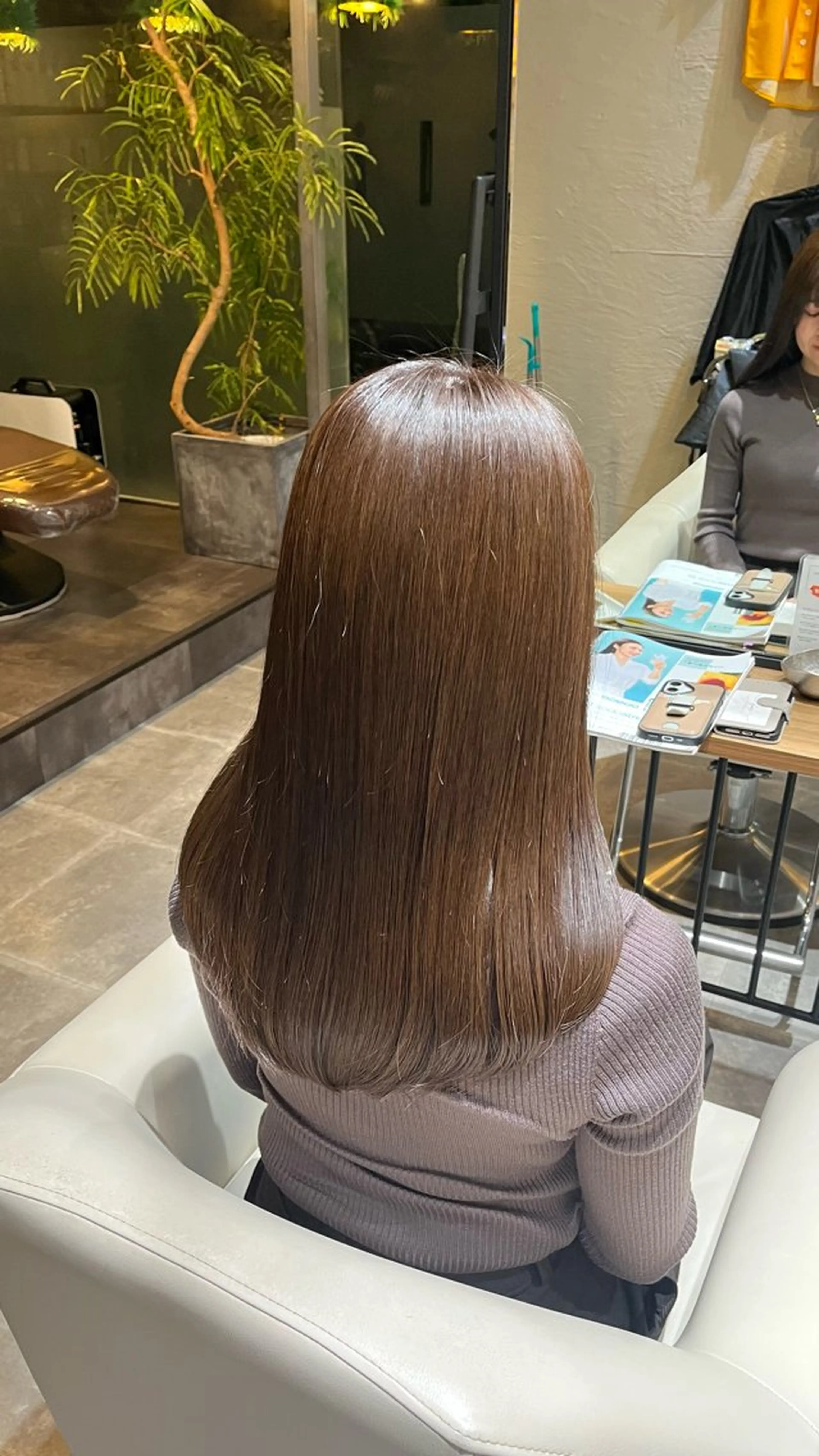 ロング カラー オリーブカラー Glimpseあやね 🎀大濠のヘアスタイル