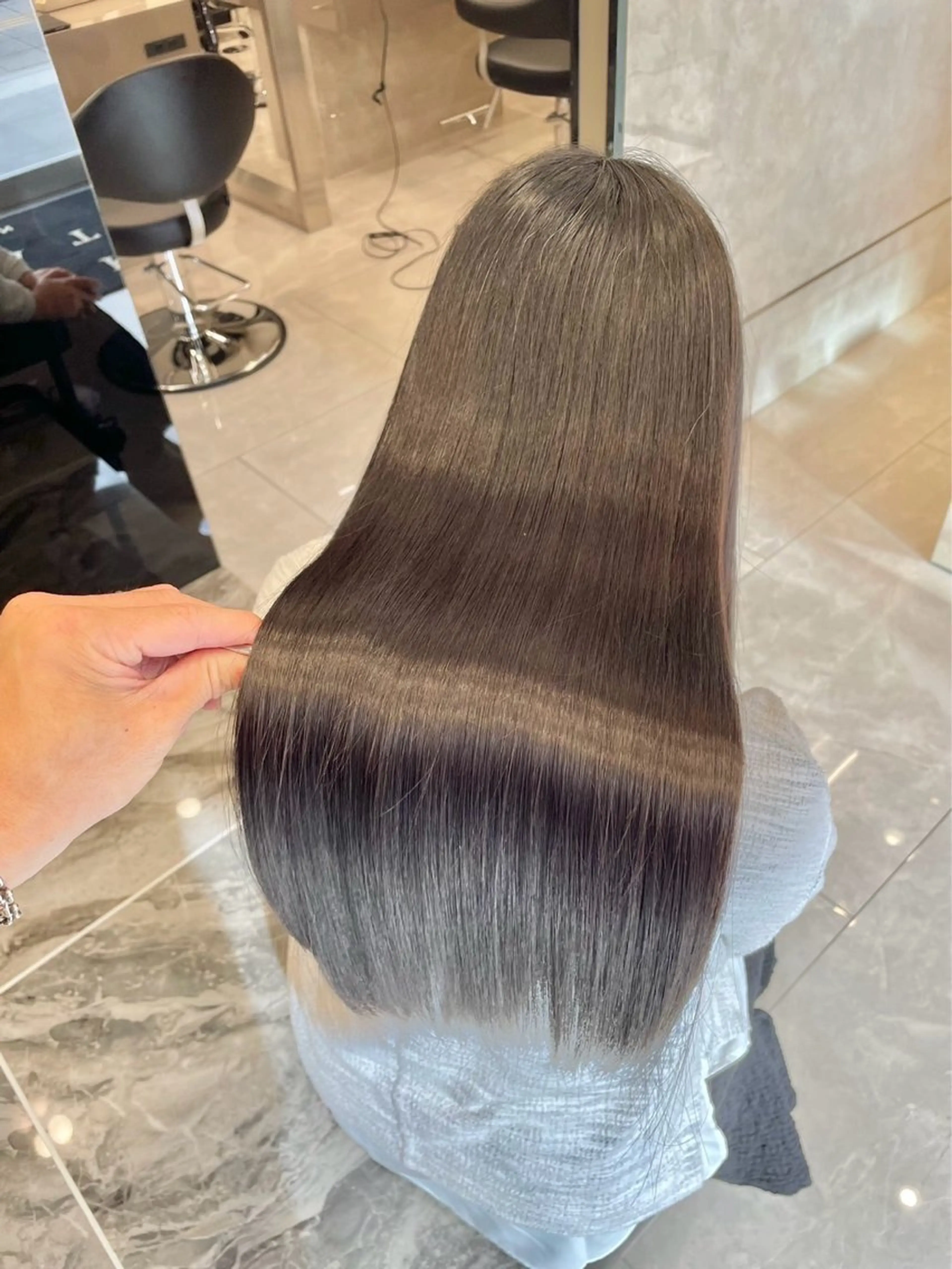 美髪カラー(白髪染めも可)+質感向上トリートメントの写真