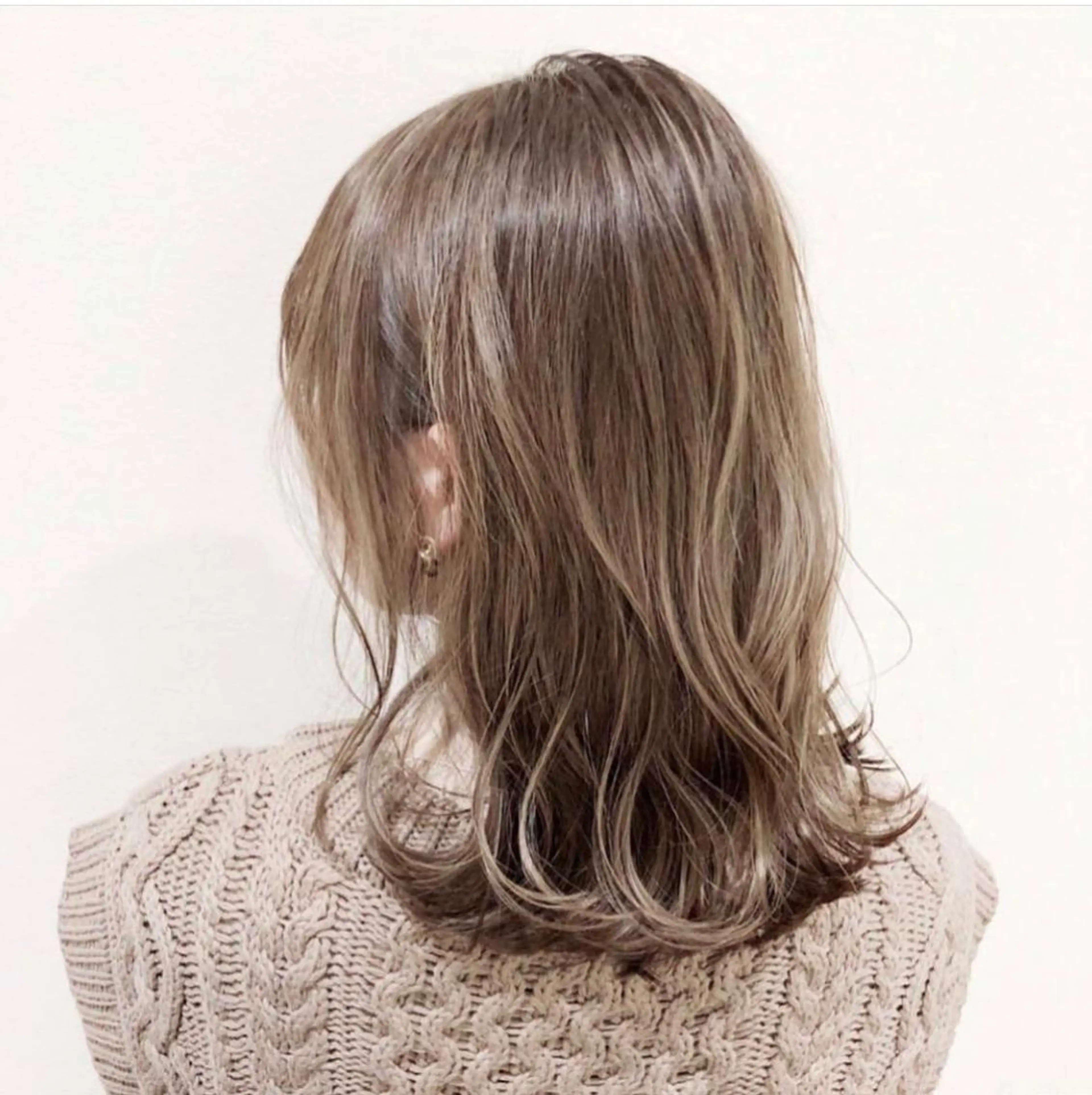 ミディアム CHAINON 近鉄奈良店のヘアスタイル