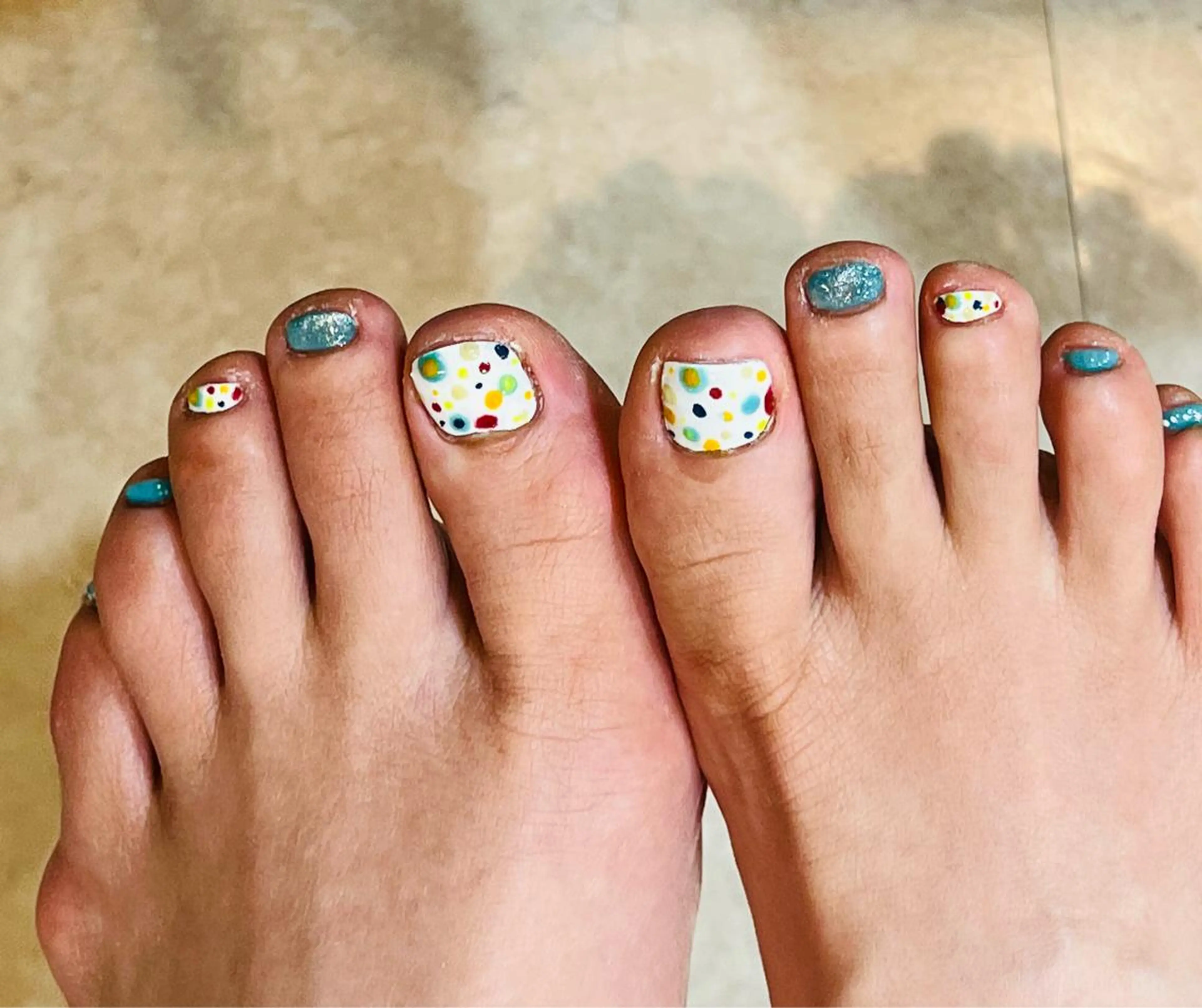 ネイル フットネイル O. YUMIKOのネイルデザイン