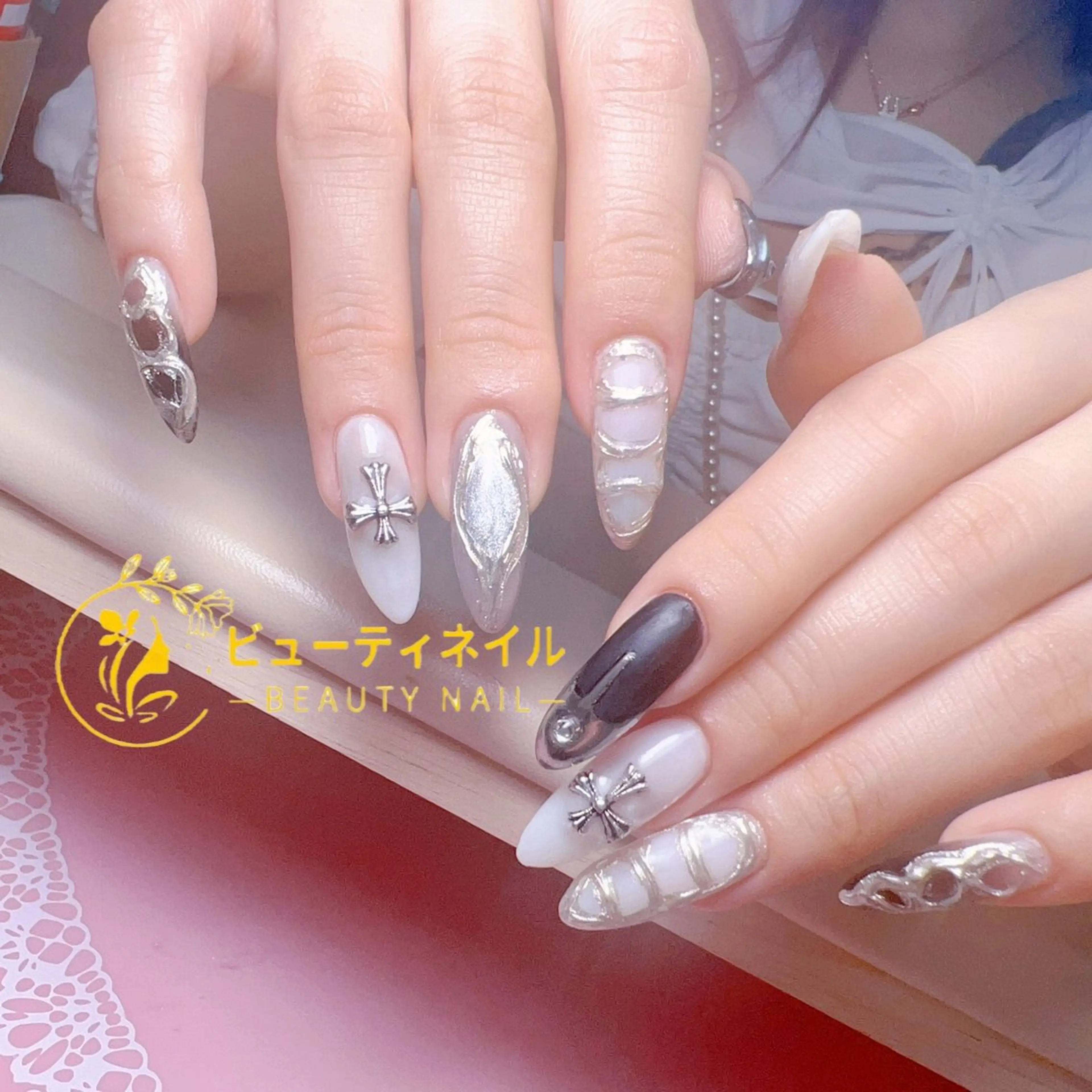 ネイル 長さ出し ジェルネイル Moonstone Salon所属・Moonstone Salonのネイルデザイン