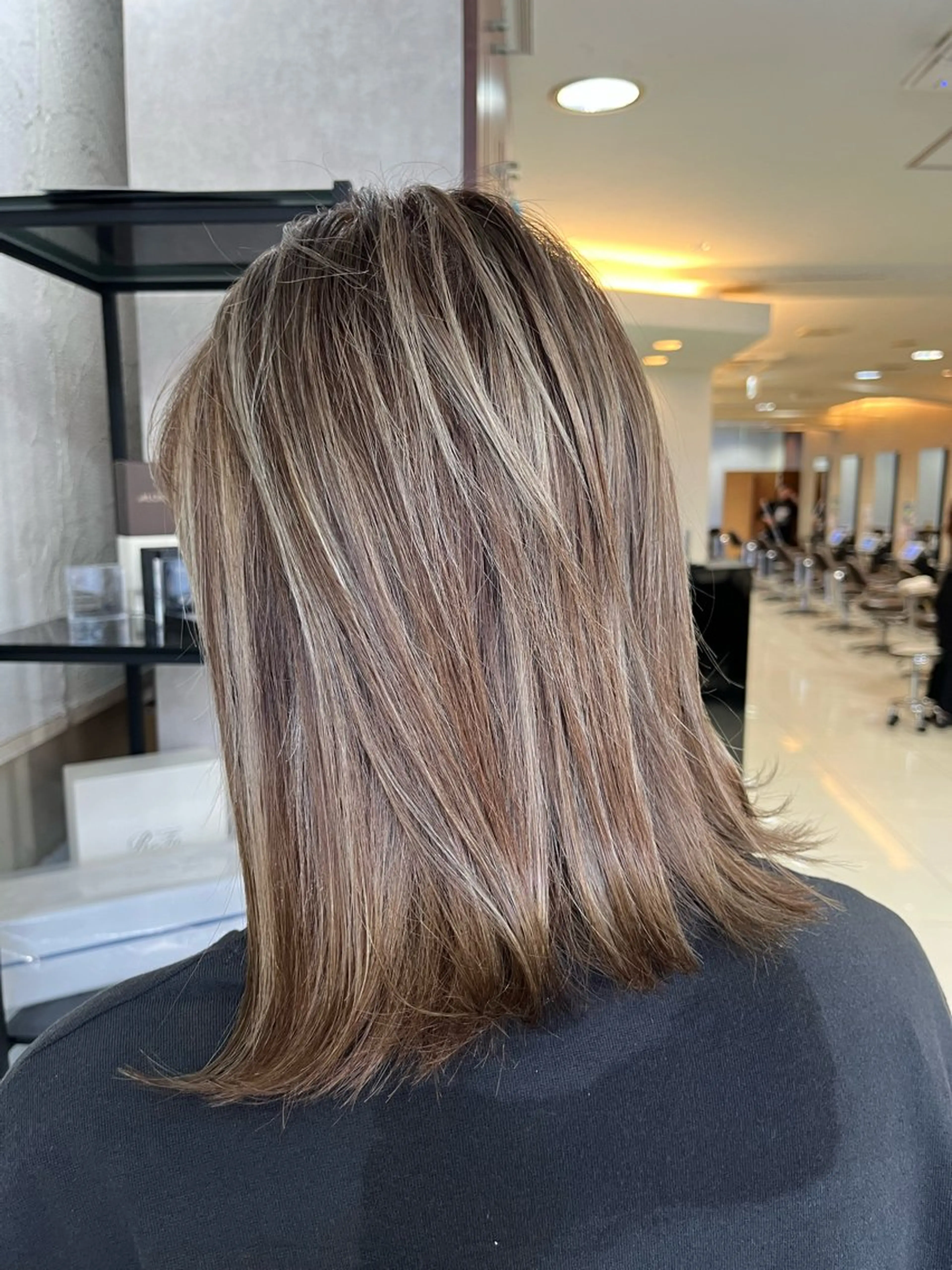 セミロング ハイライト ハイライトカラー＆ ダブルカラー　田口のヘアスタイル