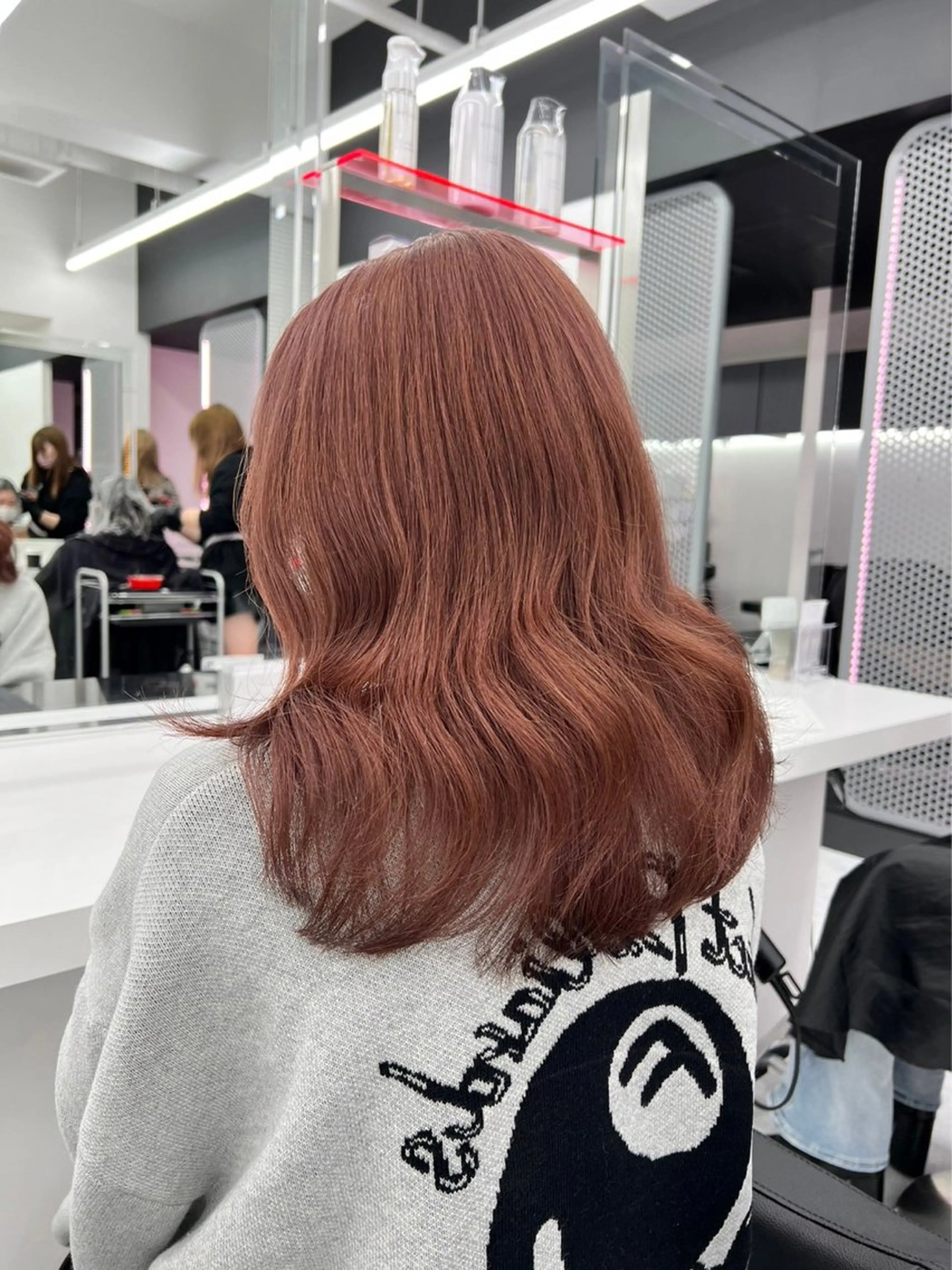 ミディアム yuria 🌙のヘアスタイル