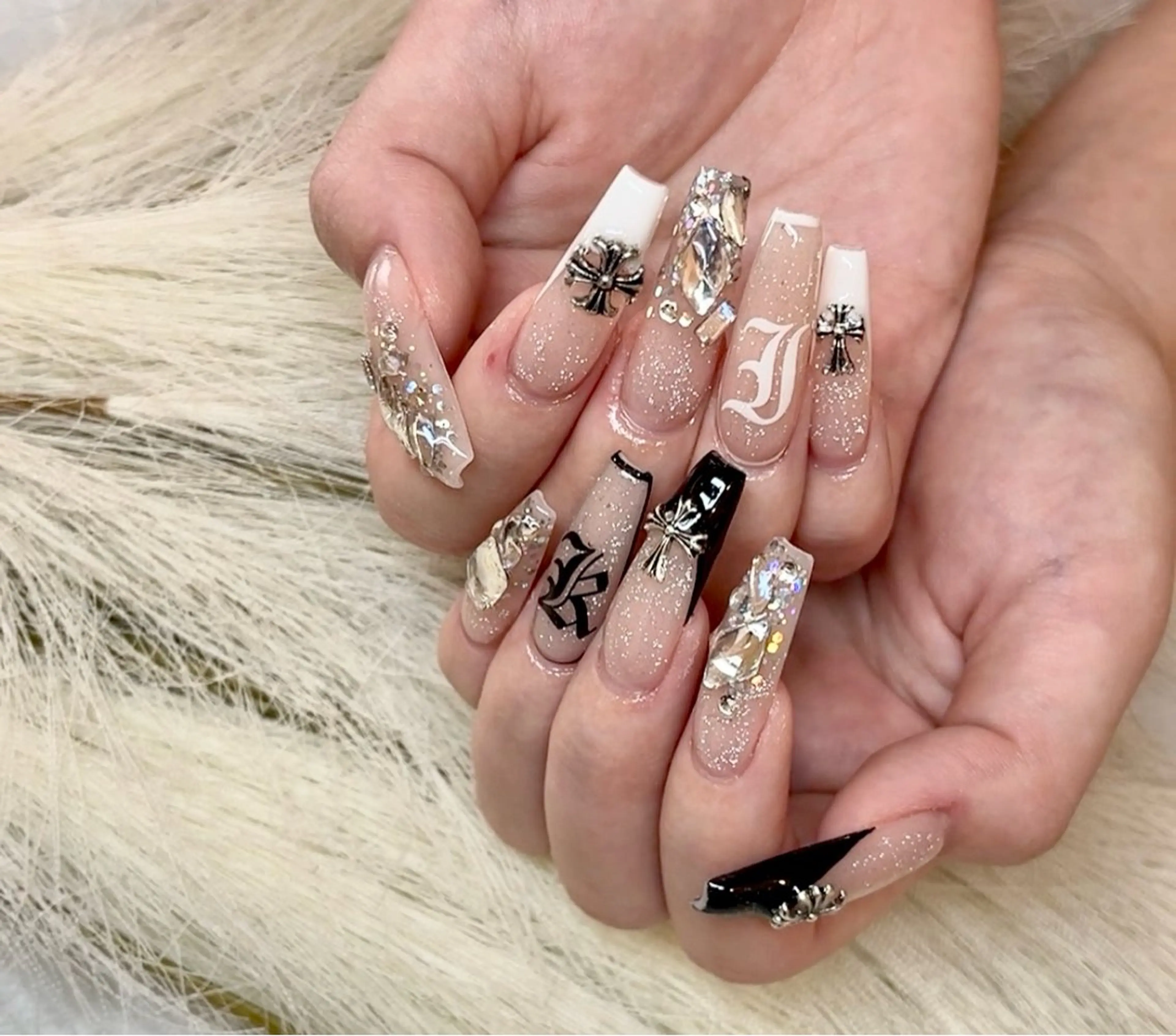 ロング 🖤スカルプ専門店 新宿・MR🖤のネイルデザイン